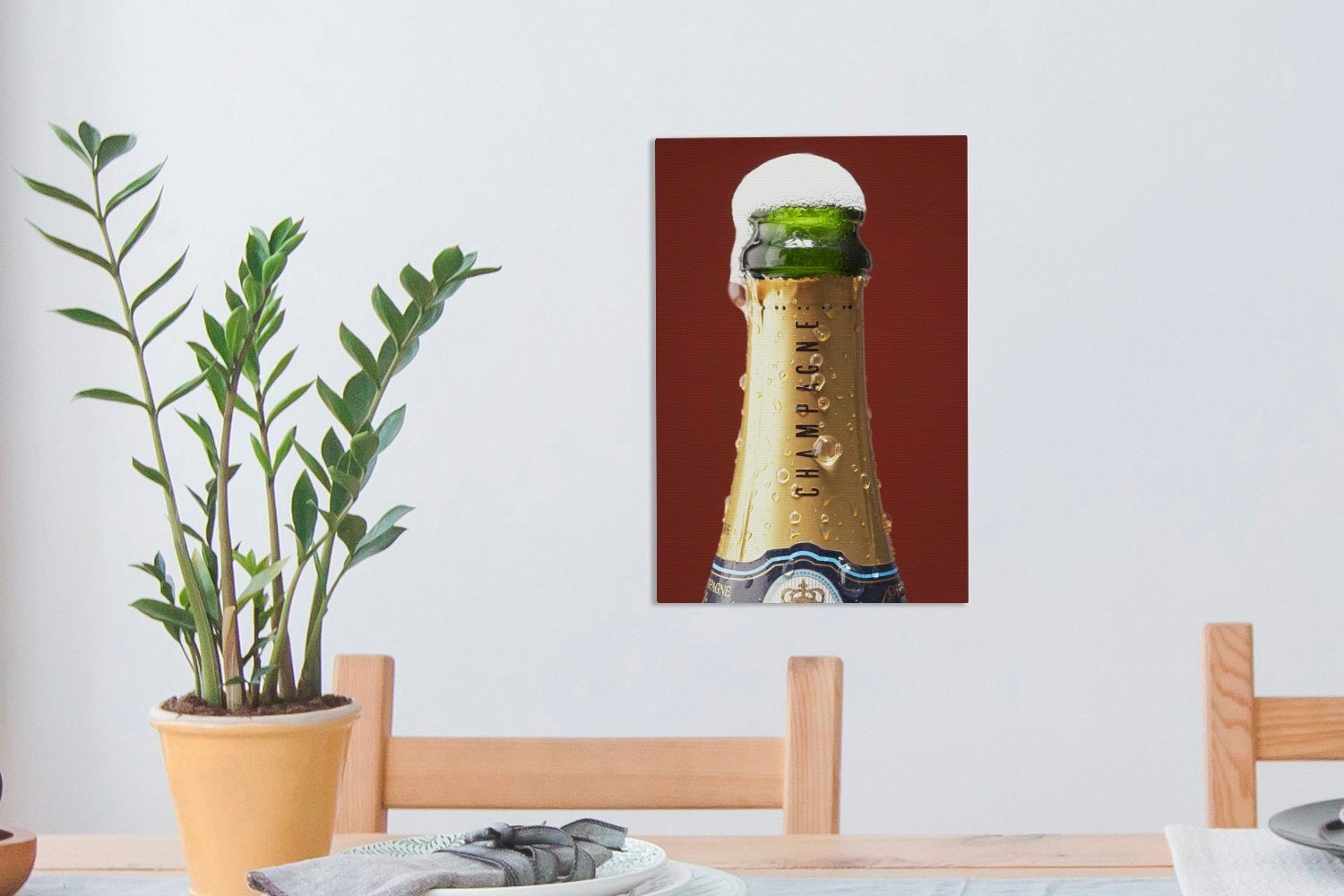 OneMillionCanvasses® Leinwandbild Champagnerflasche läuft über, 20x30 inkl. Zackenaufhänger, St), fertig (1 cm Leinwandbild bespannt Gemälde