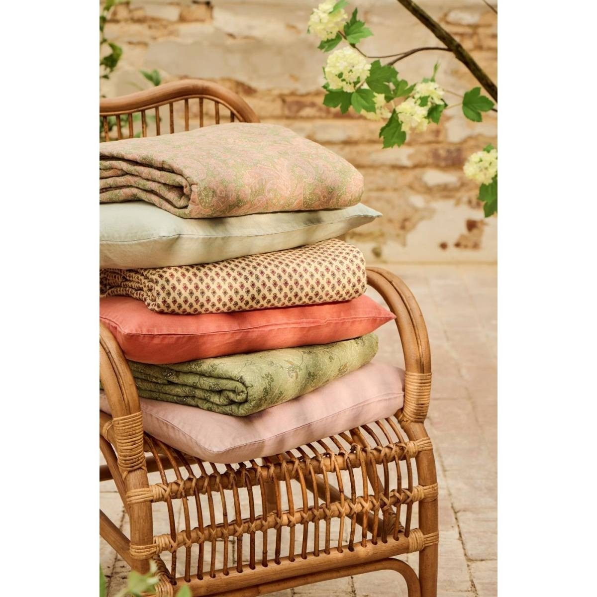 Ib Laursen Tagesdecke Rosa Quilt mit grünem Paisleymuster Überwurf 130x180 cm