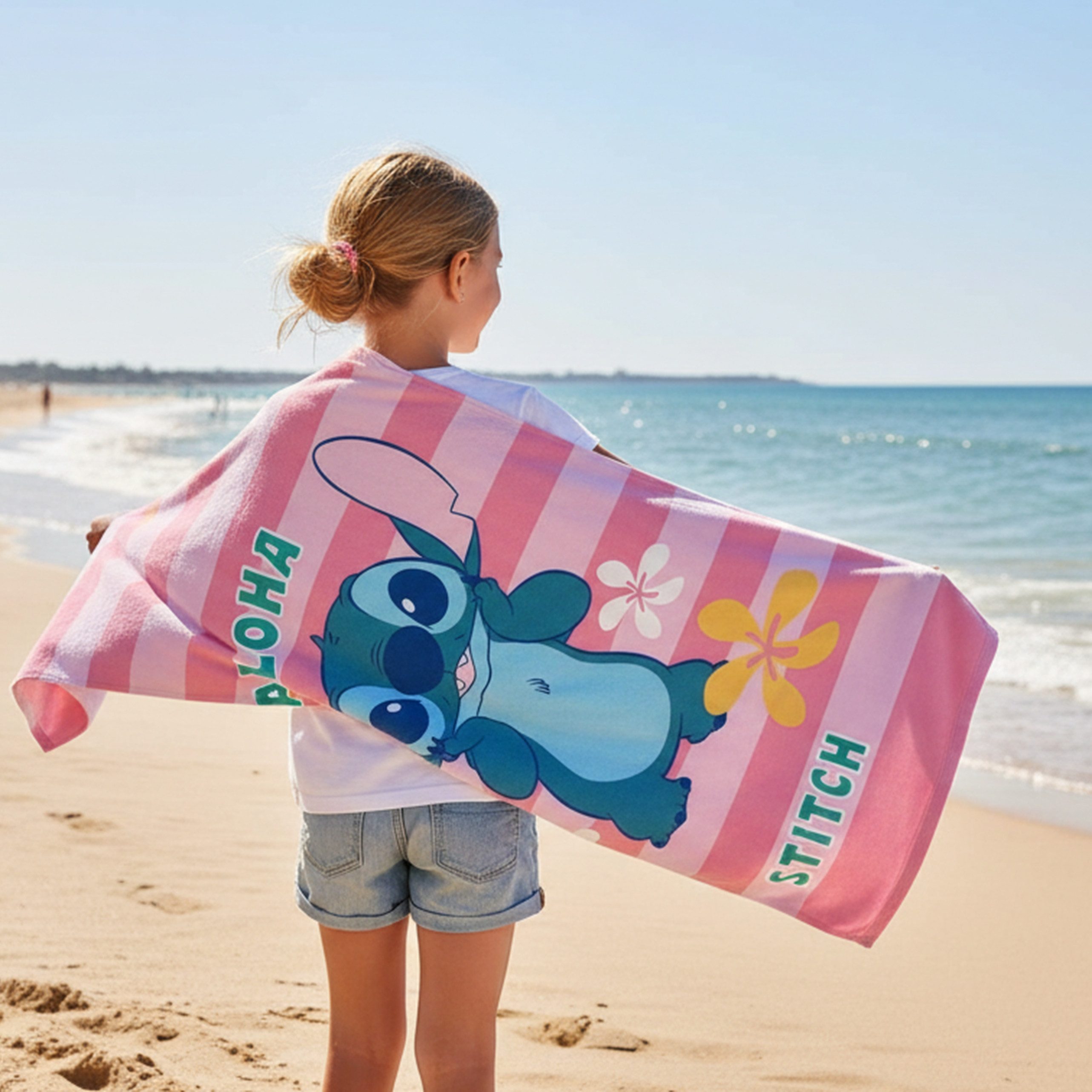 MTOnlinehandel Badetuch Disney Lilo & Stitch 70x120 cm, Strandtuch für Kinder, 100% Baumwolle (1-St), Aloha Design, weich & saugstark für fröhliche Badeabenteuer