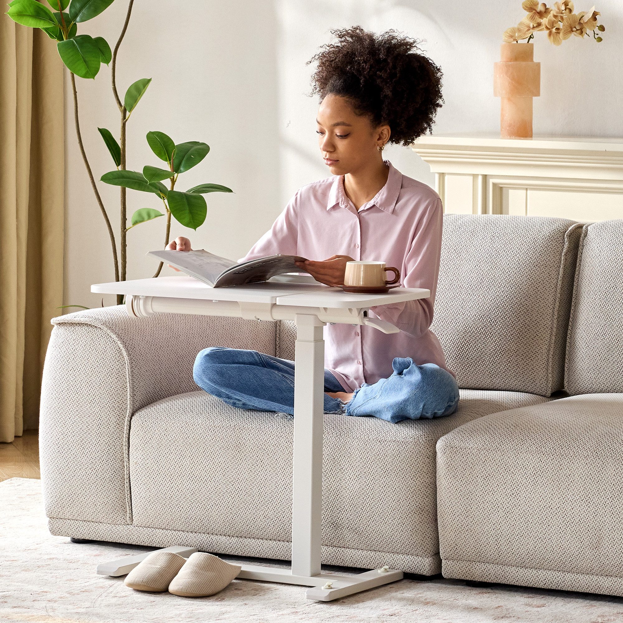 Musso Schreibtisch AnyDesk-D5 Beistelltisch und Laptoptisch, mobiler Steh-Sitz-C-Tisch (1-St), höhenverstellbarer Sofatisch mit Gasdruckfeder & neigbarer Platte