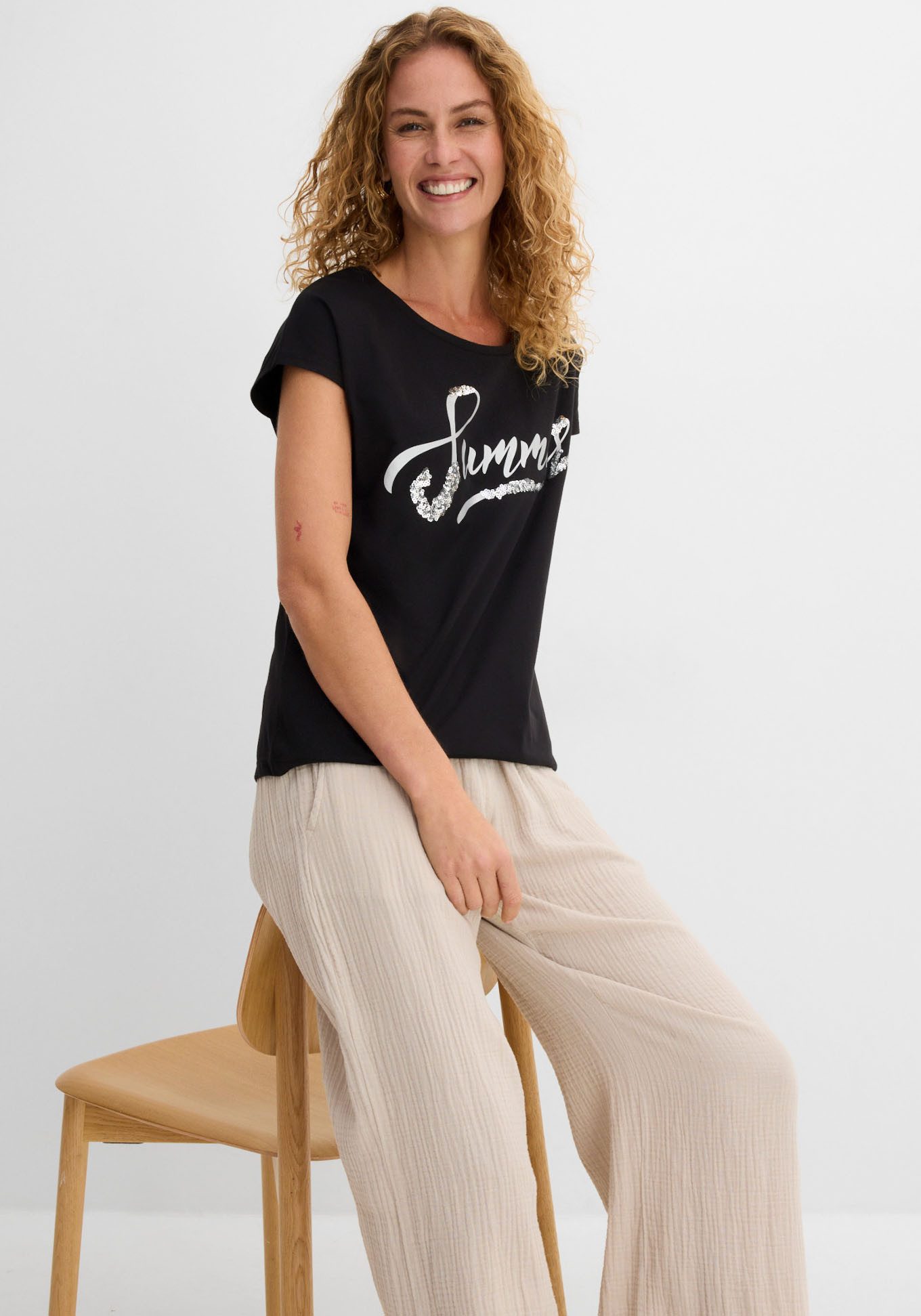 bonprix T-Shirt lockere Passform, Kurzarm, aus Baumwolle