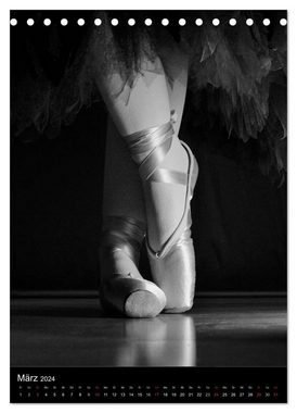 CALVENDO Wandkalender Ballett (Tischkalender 2024 DIN A5 hoch), CALVENDO Monatskalender