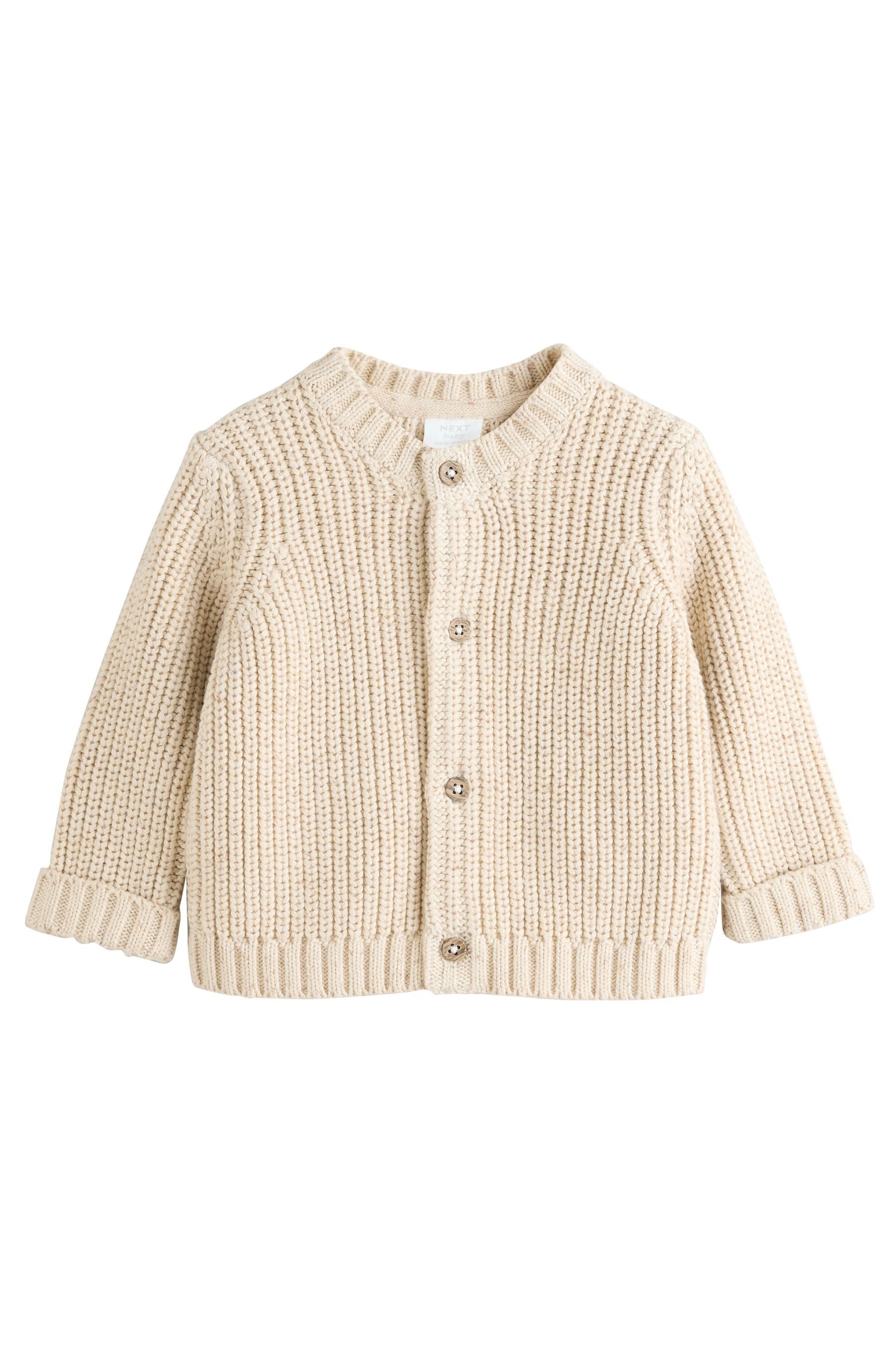 Strickjacke Grobgestrickte Baby-Strickjacke mit Strickerei