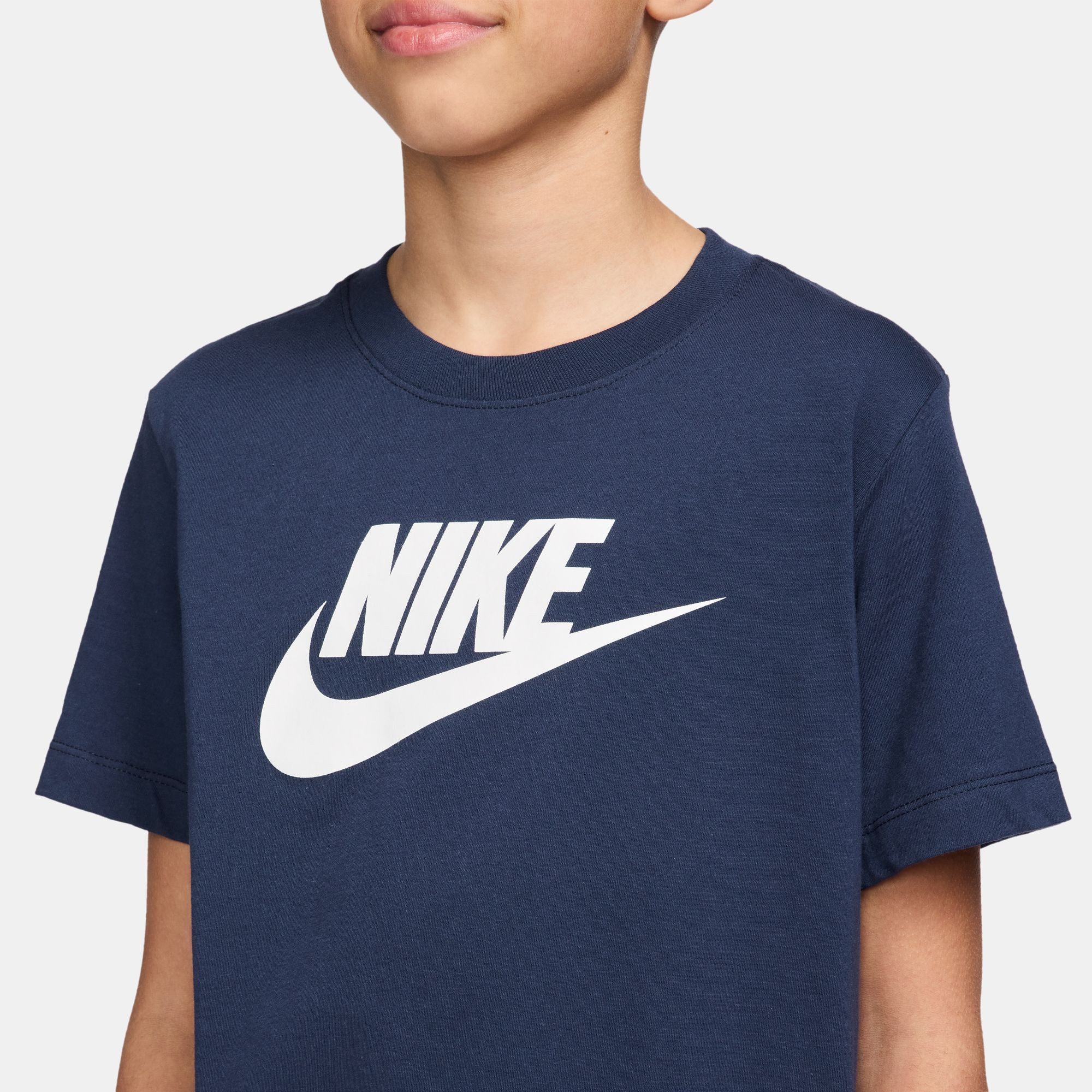 Nike Sportswear T-Shirt K NSW TEE FUTURA HBR Für Kinder und Jugendliche