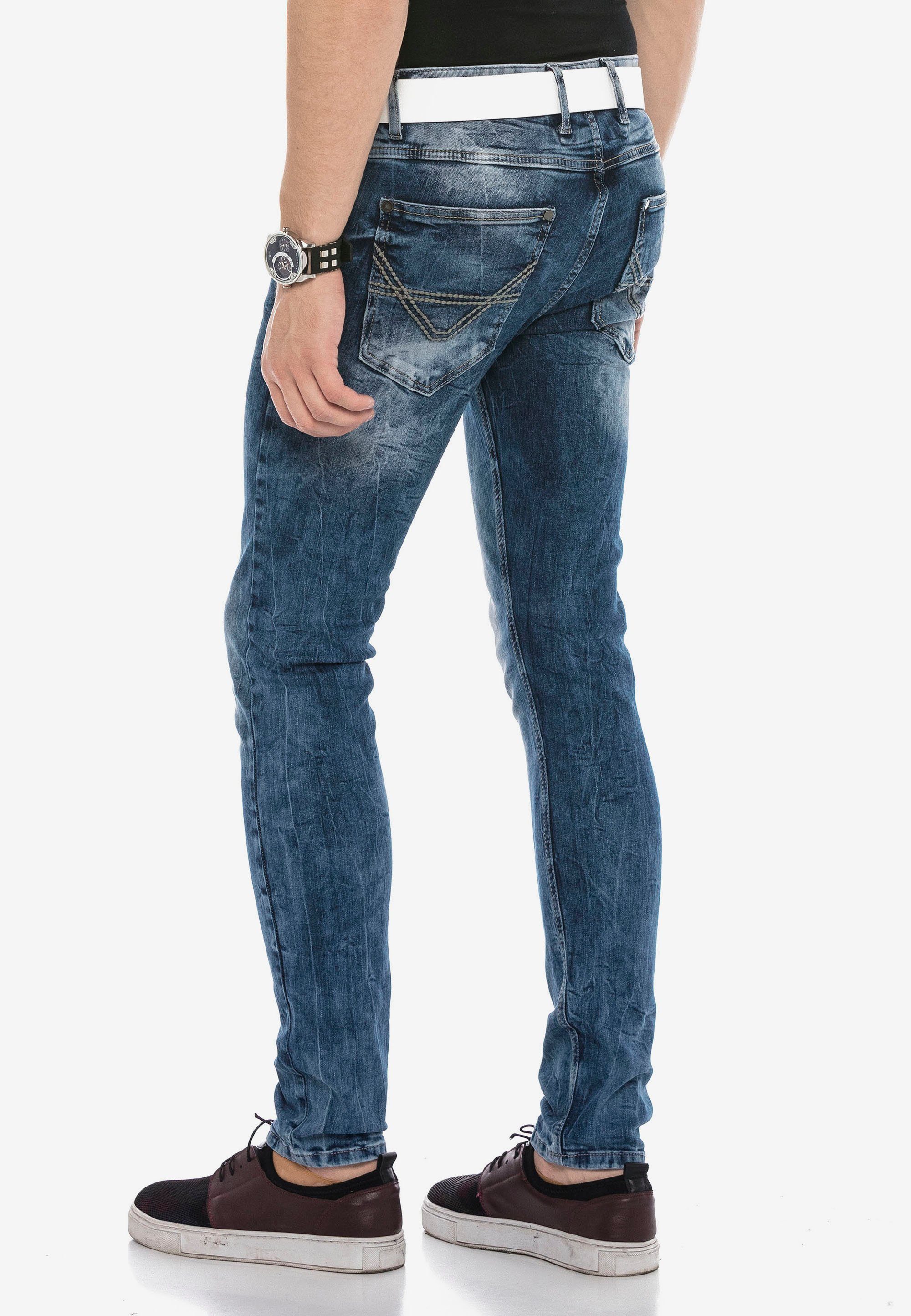 Baxx & Bequeme Jeans optimaler Slim-Straight Passform in mit Fit Cipo blau
