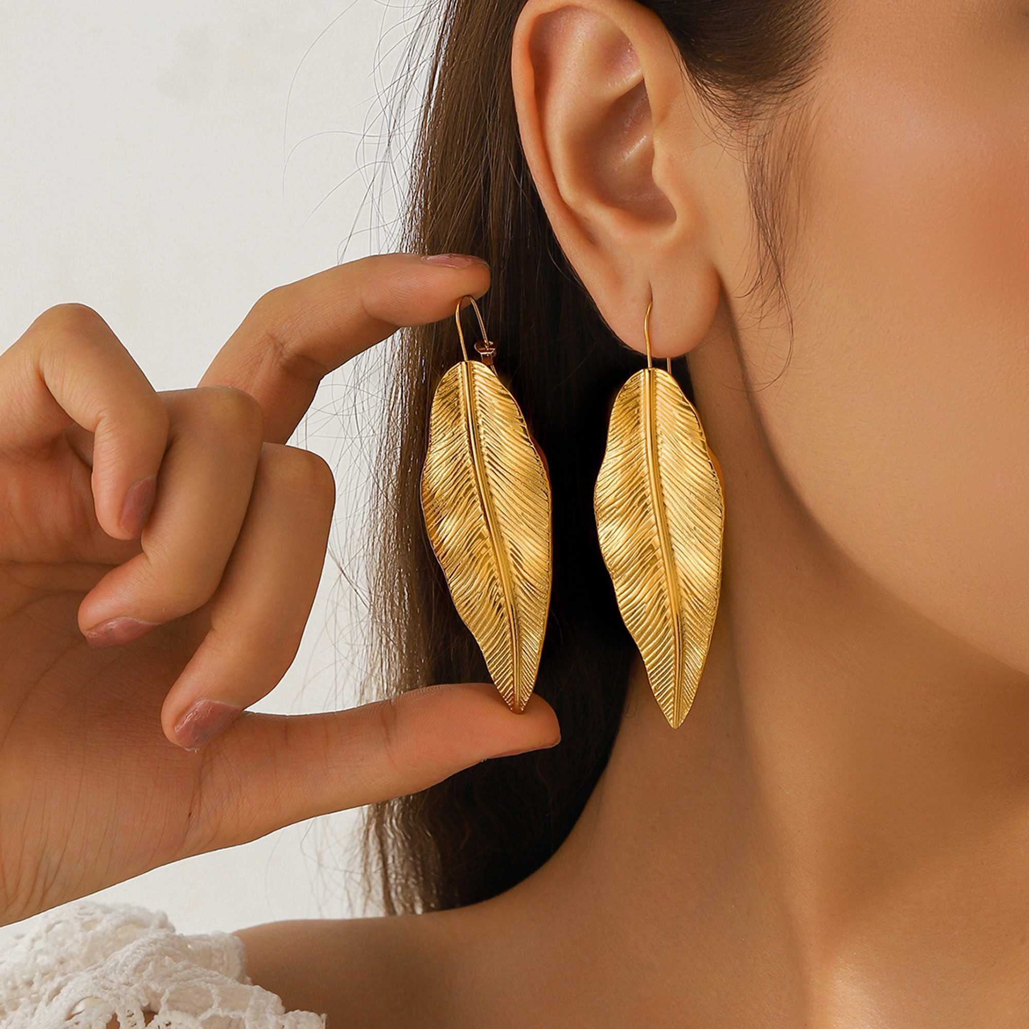 KARMA Paar Ohrhänger Ohrringe Blätter Gold Edelstahl 7,5 cm modern (Damenoh günstig online kaufen