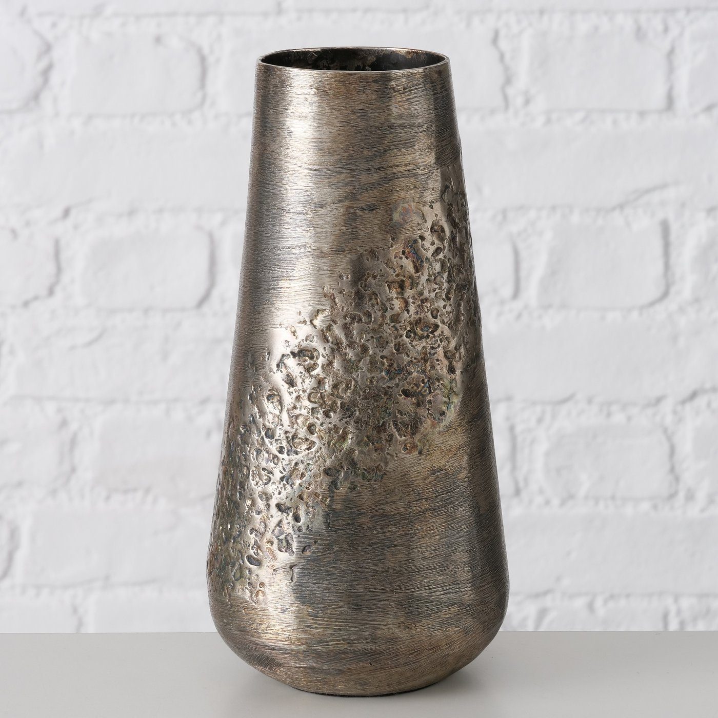 BOLTZE Dekovase "Toffan" Antiksilber, Blumenvase Aluminium in Vase aus