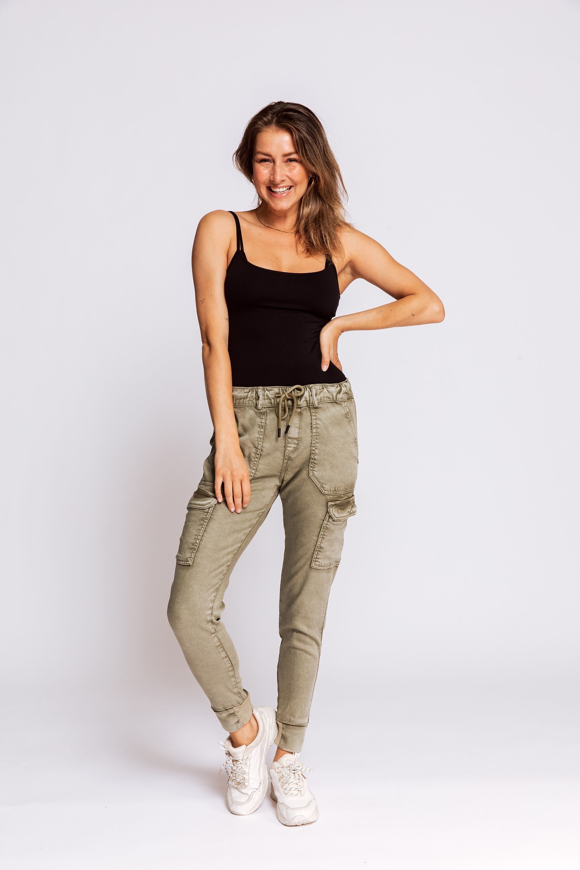 Zhrill Stoffhose DAISEY OLIVE Joggpant (0-tlg) günstig online kaufen