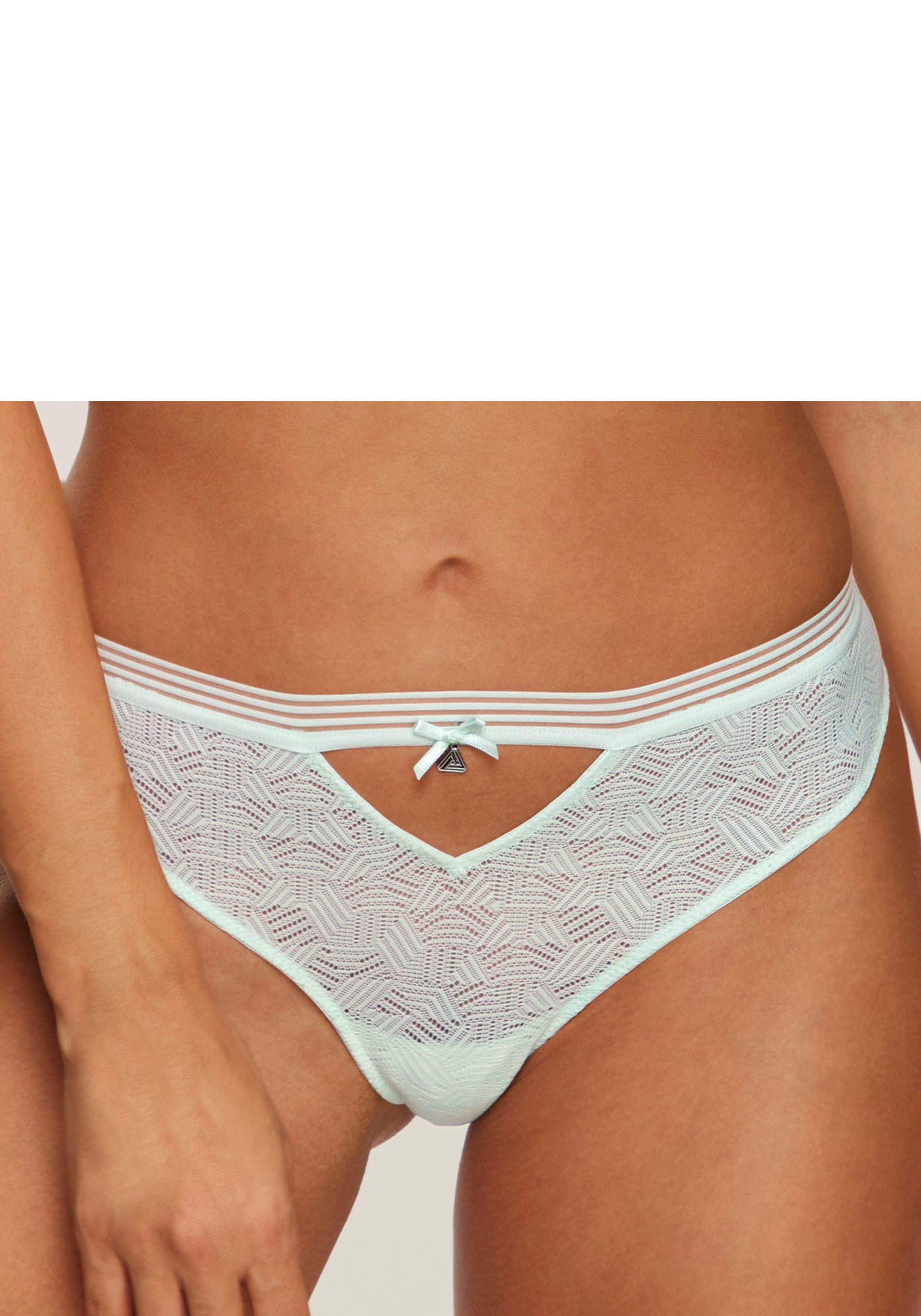 String Louanne