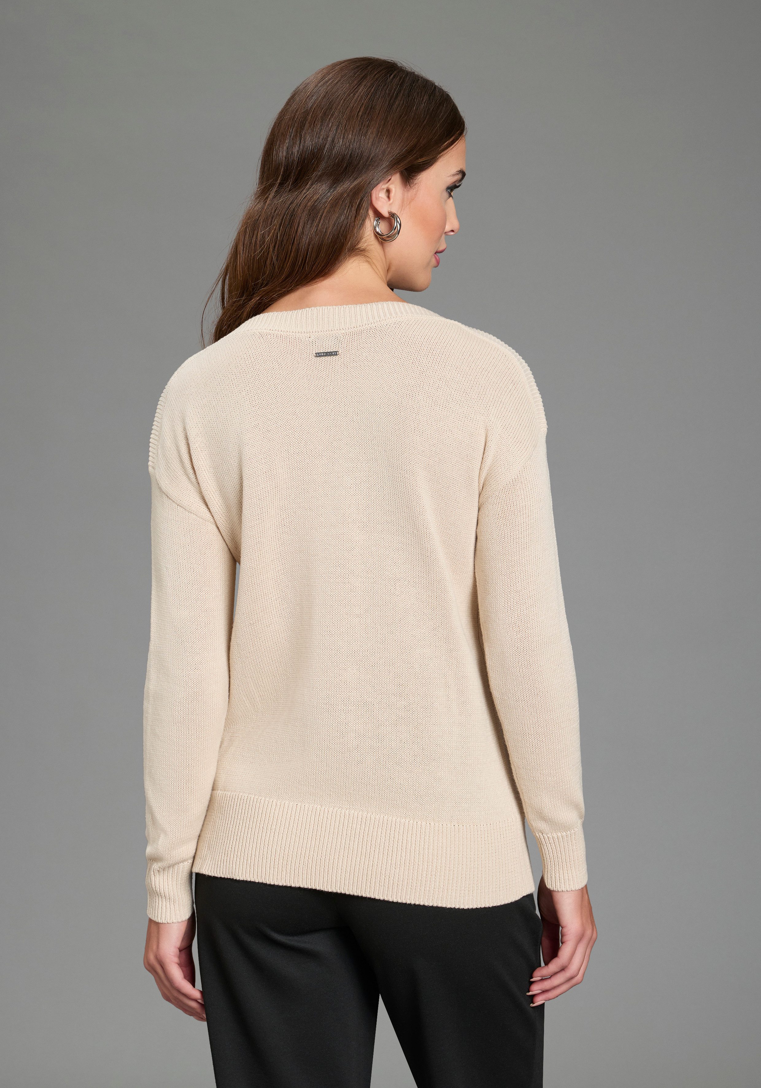 Laura Scott Strickpullover mit Herz-Strickmuster. Reduzierter Preis € 32,99. Unverbindliche Preisempfehlung € 39,99, (€ 32,99 pro 1 Stk)