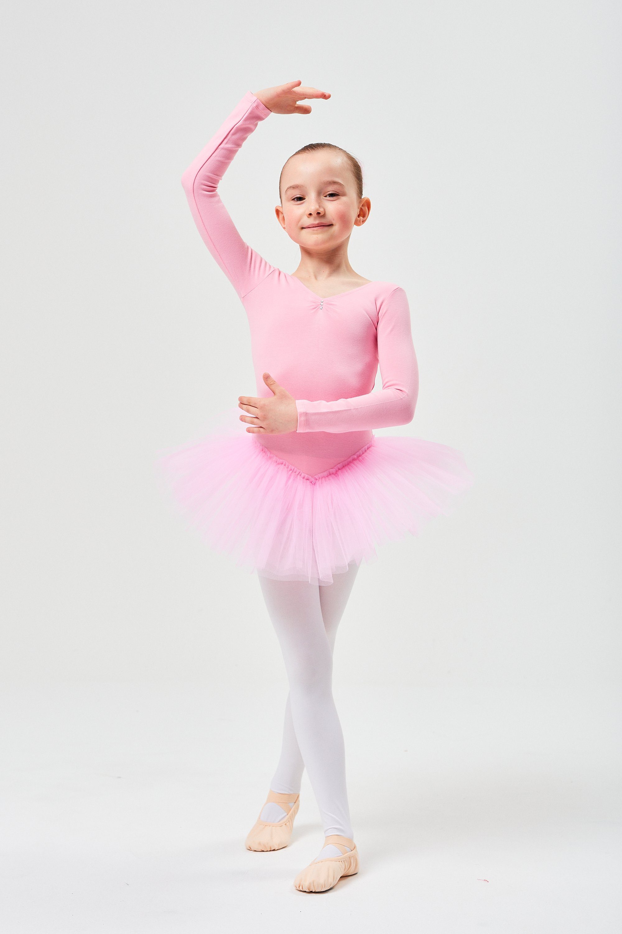 tanzmuster Tüllkleid Ballett Tutu Romy mit Glitzersteinen Langarm Ballettkleid aus weicher Baumwolle mit Tüllrock für Mädchen – Bild 3 von 5