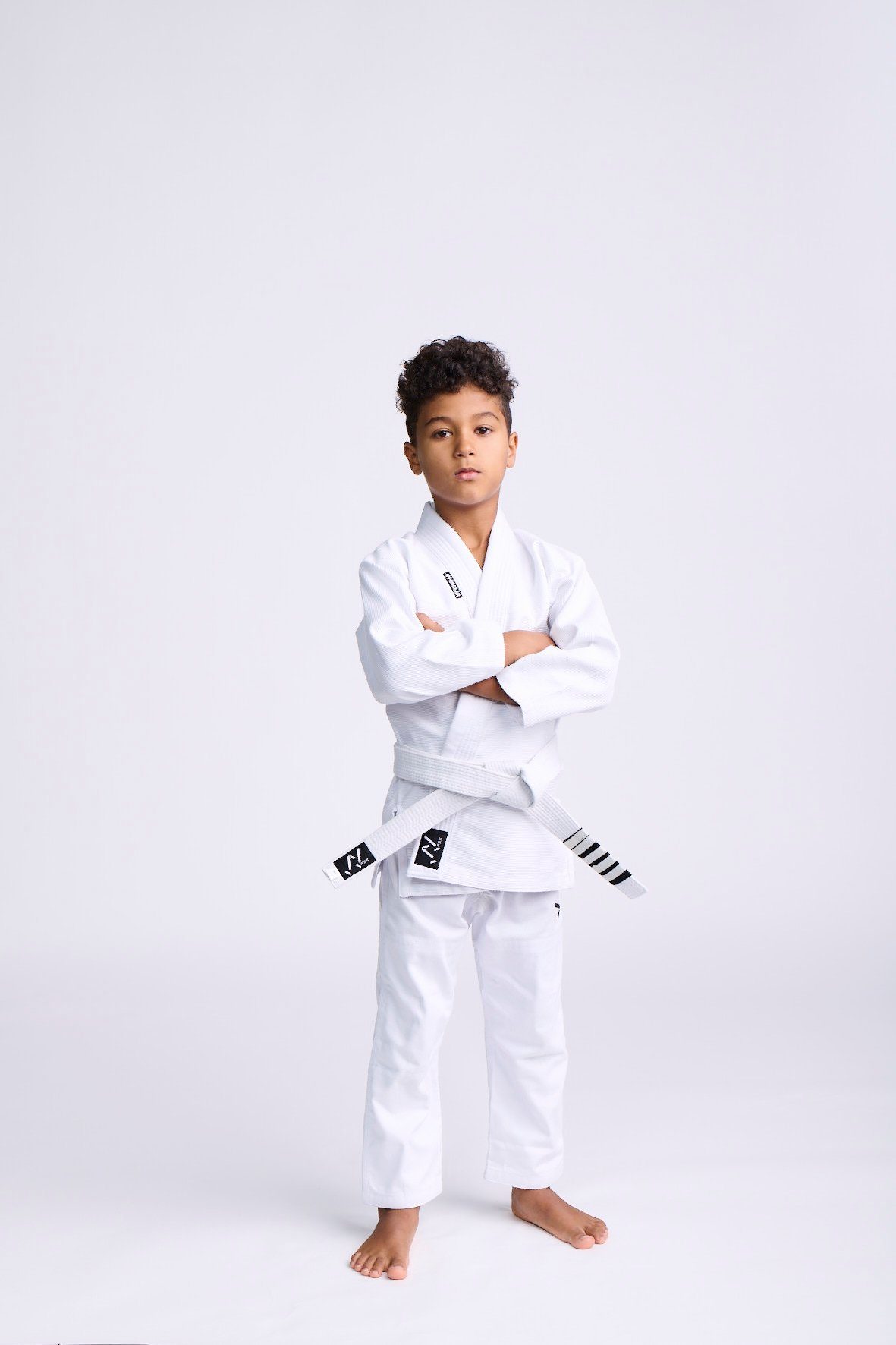Playwell Karate-Anzug – Jacke Weiß, Hose Schwarz, 100% Baumwolle, Inkl. Gürtel
