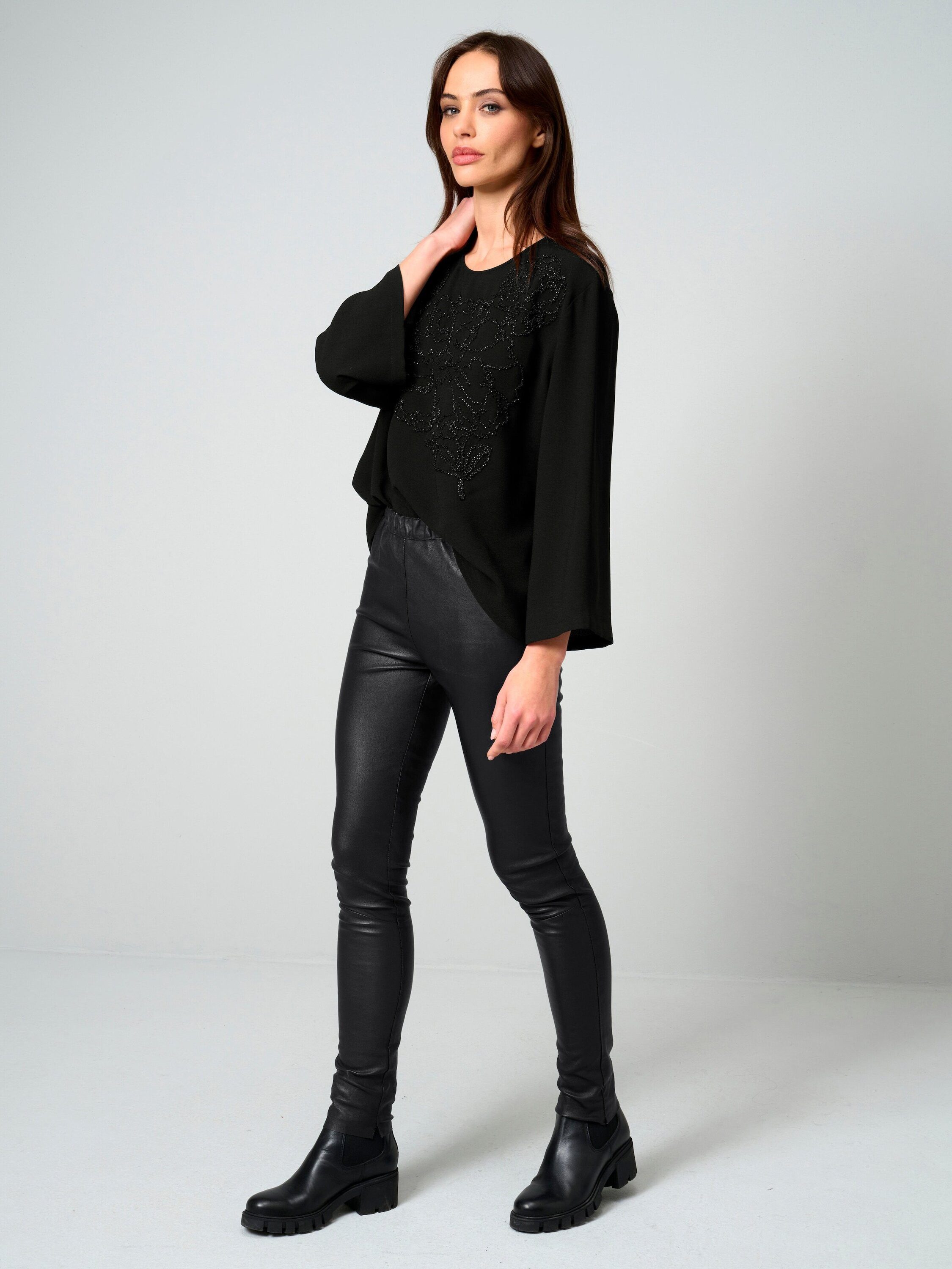 Alba Moda Schlupfbluse Bluse mit Perlenmotiv