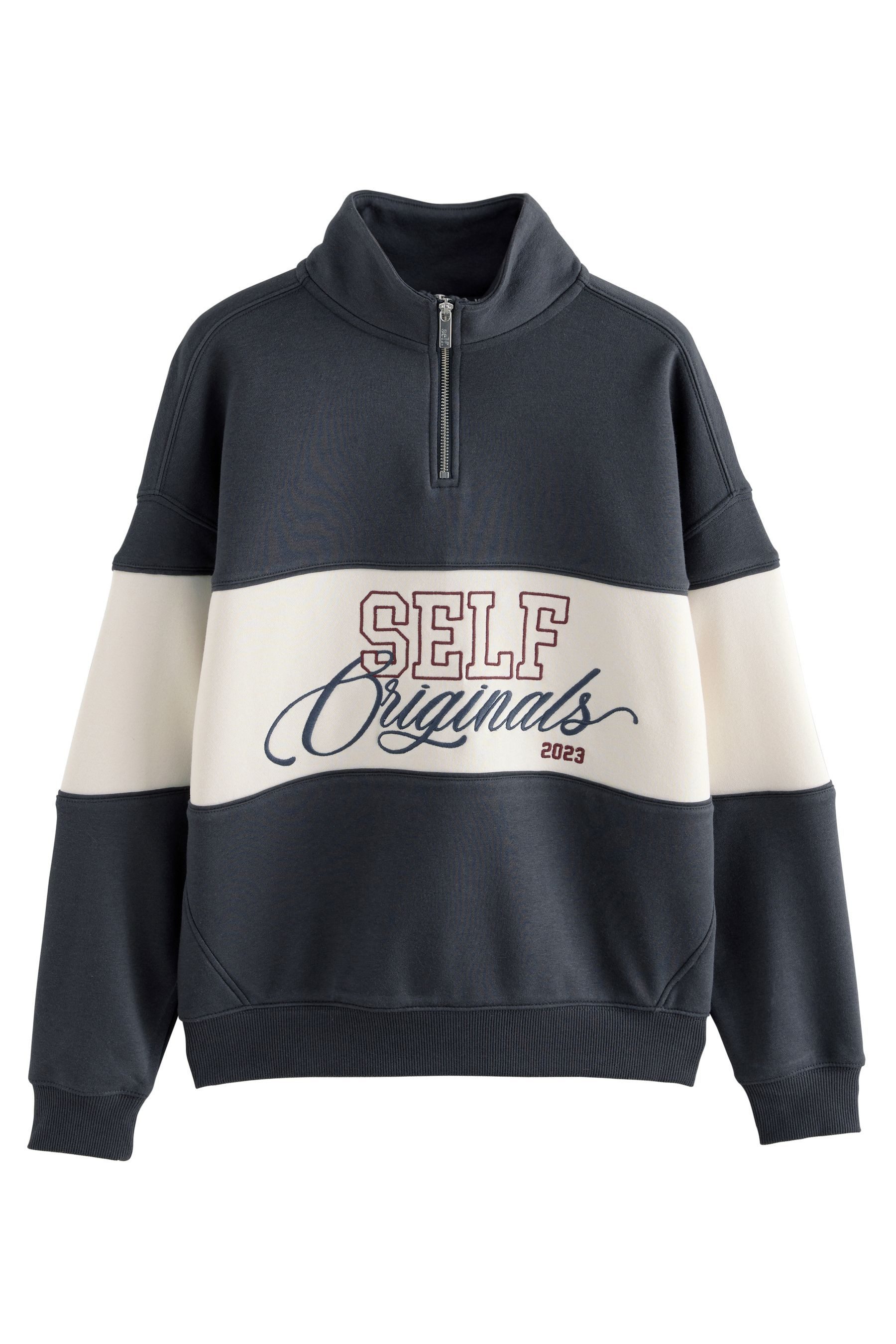 Sweater Self. Besticktes Sweatshirt mit 1/2-Reißverschluss