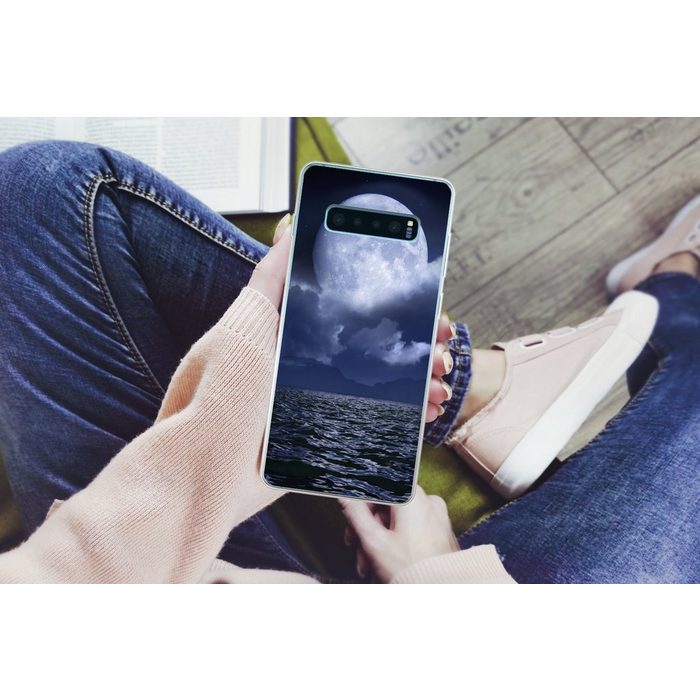 MuchoWow Handyhülle Mond - Meer - Horizont Phone Case Handyhülle Samsung Galaxy S10+ Silikon Schutzhülle FN11348