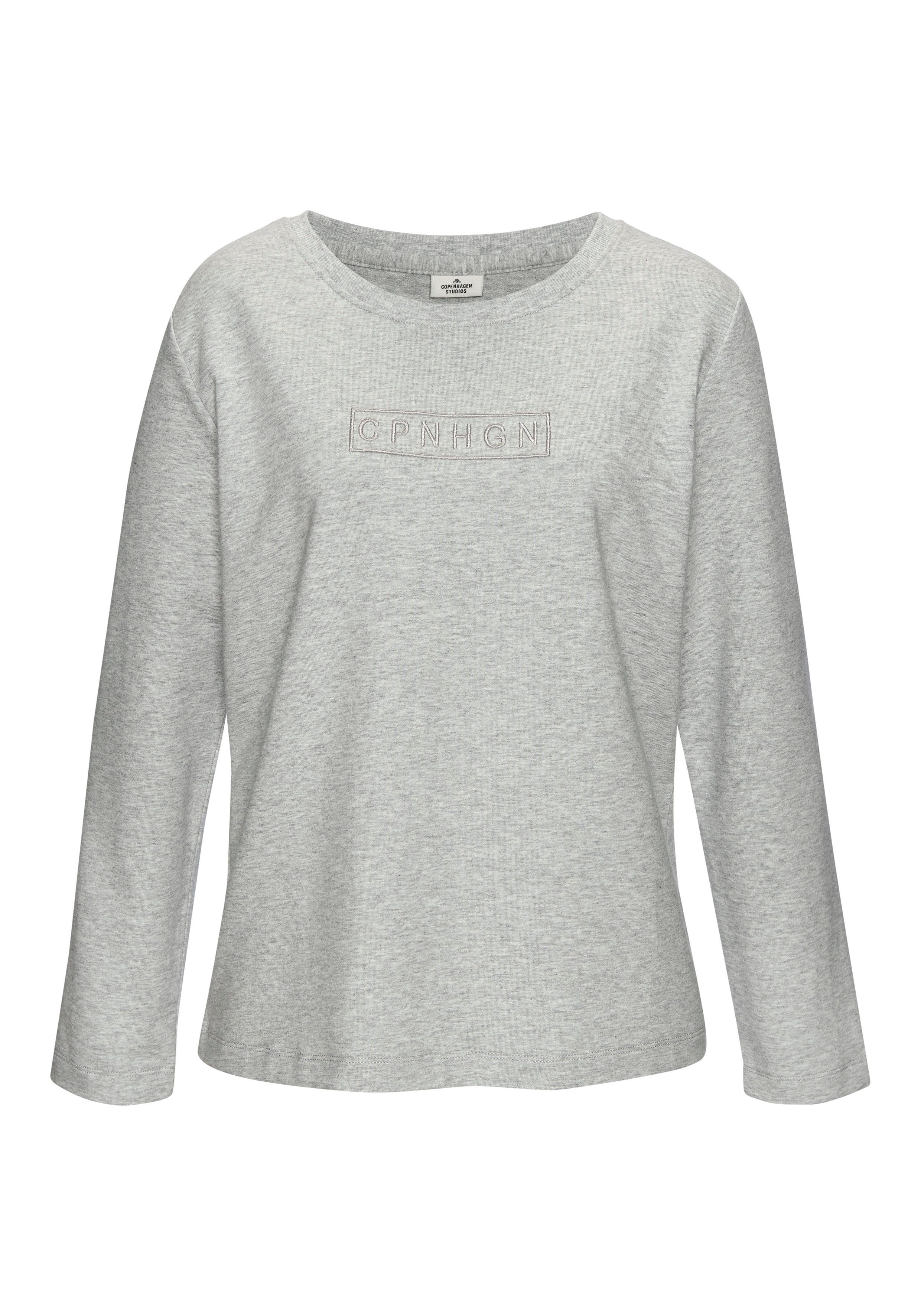 Copenhagen Studios Langarmshirt mit hochwertiger Logostickerei. Reduzierter Preis € 39,00. Unverbindliche Preisempfehlung € 49,00