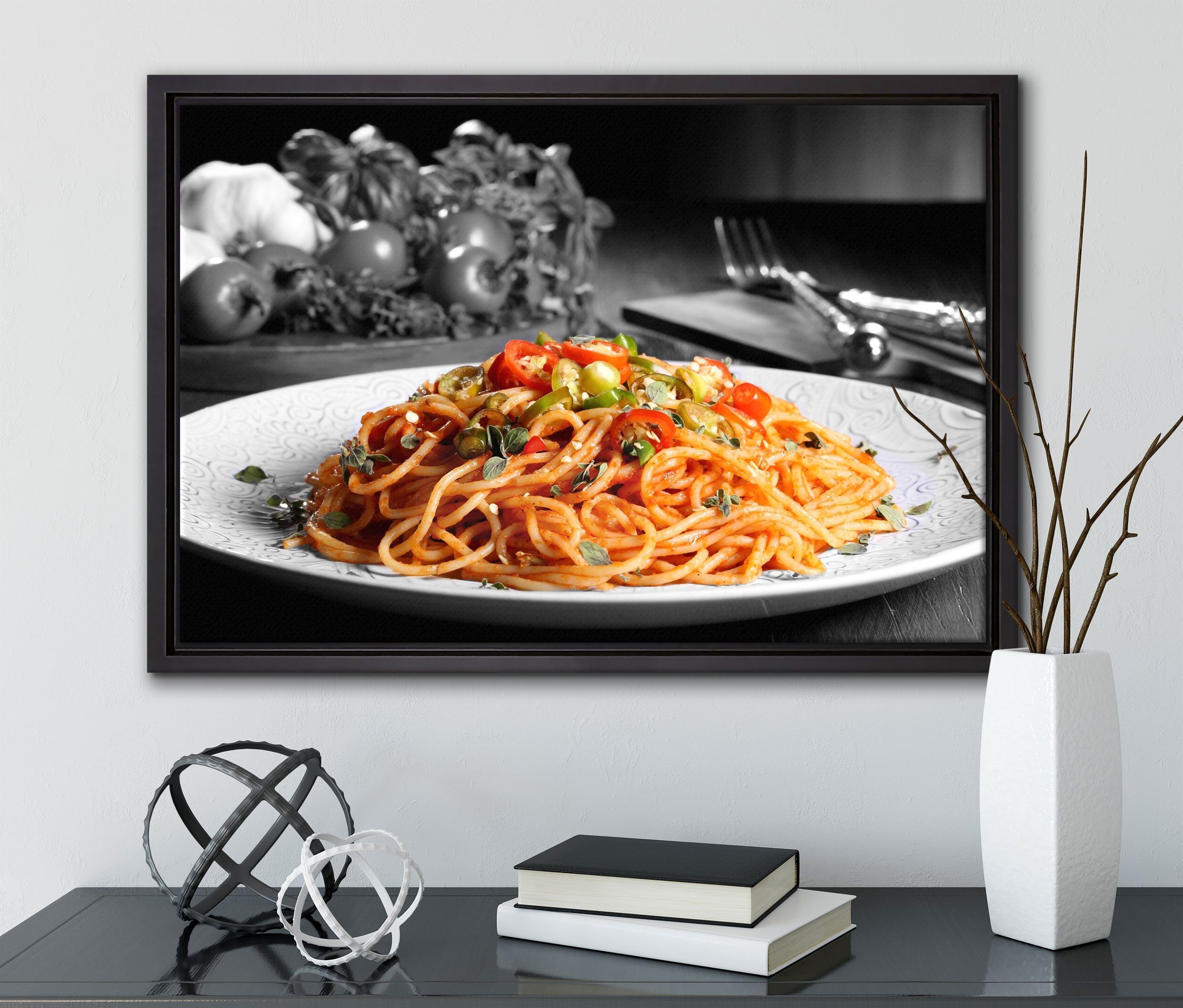 schmackhafte gefasst, Zackenaufhänger Leinwandbild bespannt, in einem Pixxprint Spaghetti fertig (1 Schattenfugen-Bilderrahmen inkl. St), Italia, Leinwandbild Wanddekoration