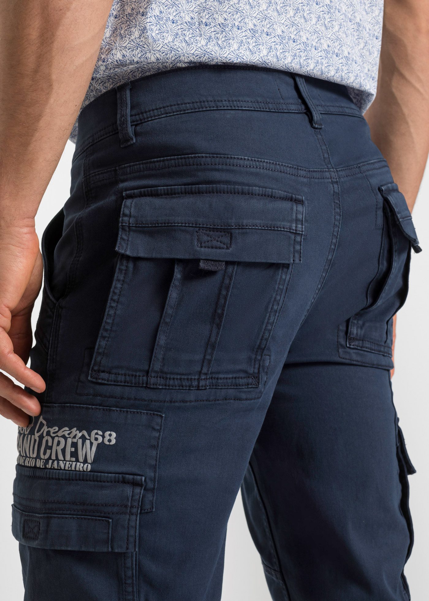 bonprix Longbermudas aus leichter Baumwollqualität, mit Elasthan-Anteil, regular fit – Bild 4 von 5