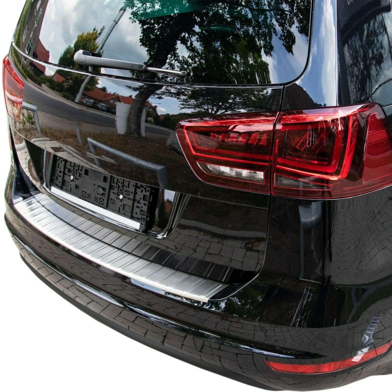 RECAMBO Ladekantenschutz für SEAT ALHAMBRA II , VW SHARAN II, ab 2010- Stoßstangenschutz, V2A rostfrei, Exklusive Optik, praktischer Schutz & perfekte Passform