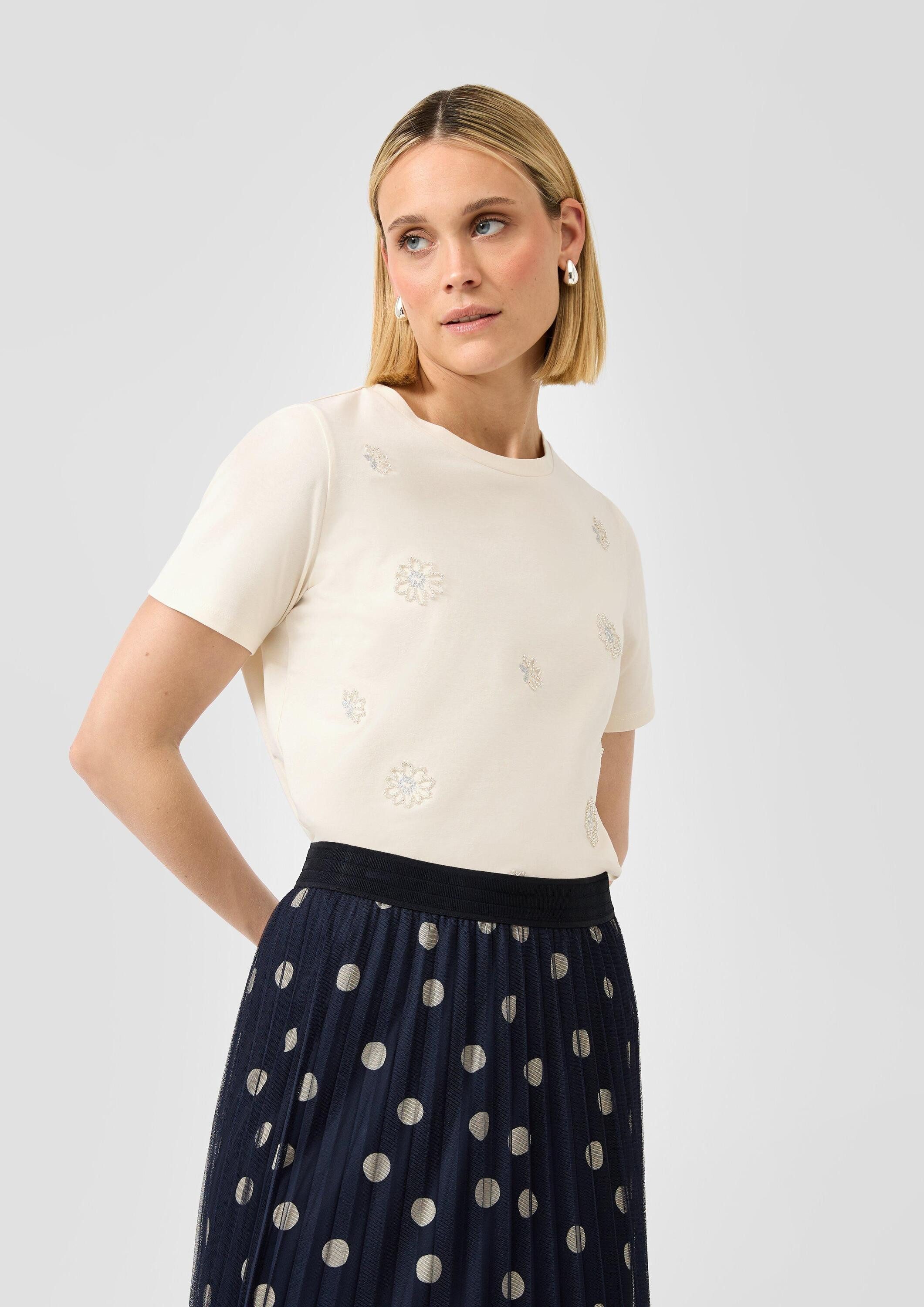 s.Oliver Kurzarmshirt T-Shirt T-Shirt im Relaxed Fit mit dekorativen Blumen