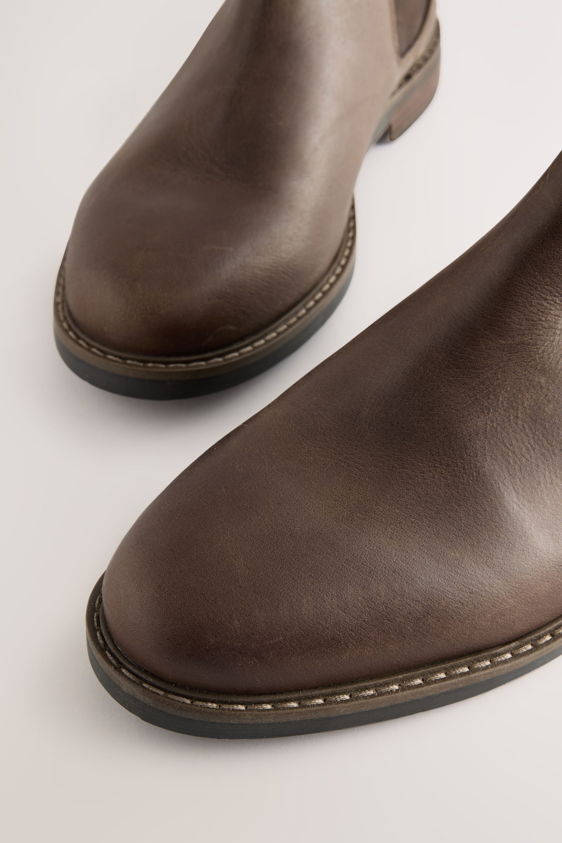 Next Chelsea-Stiefel aus gewachstem Leder Chelseaboots – Bild 3 von 5