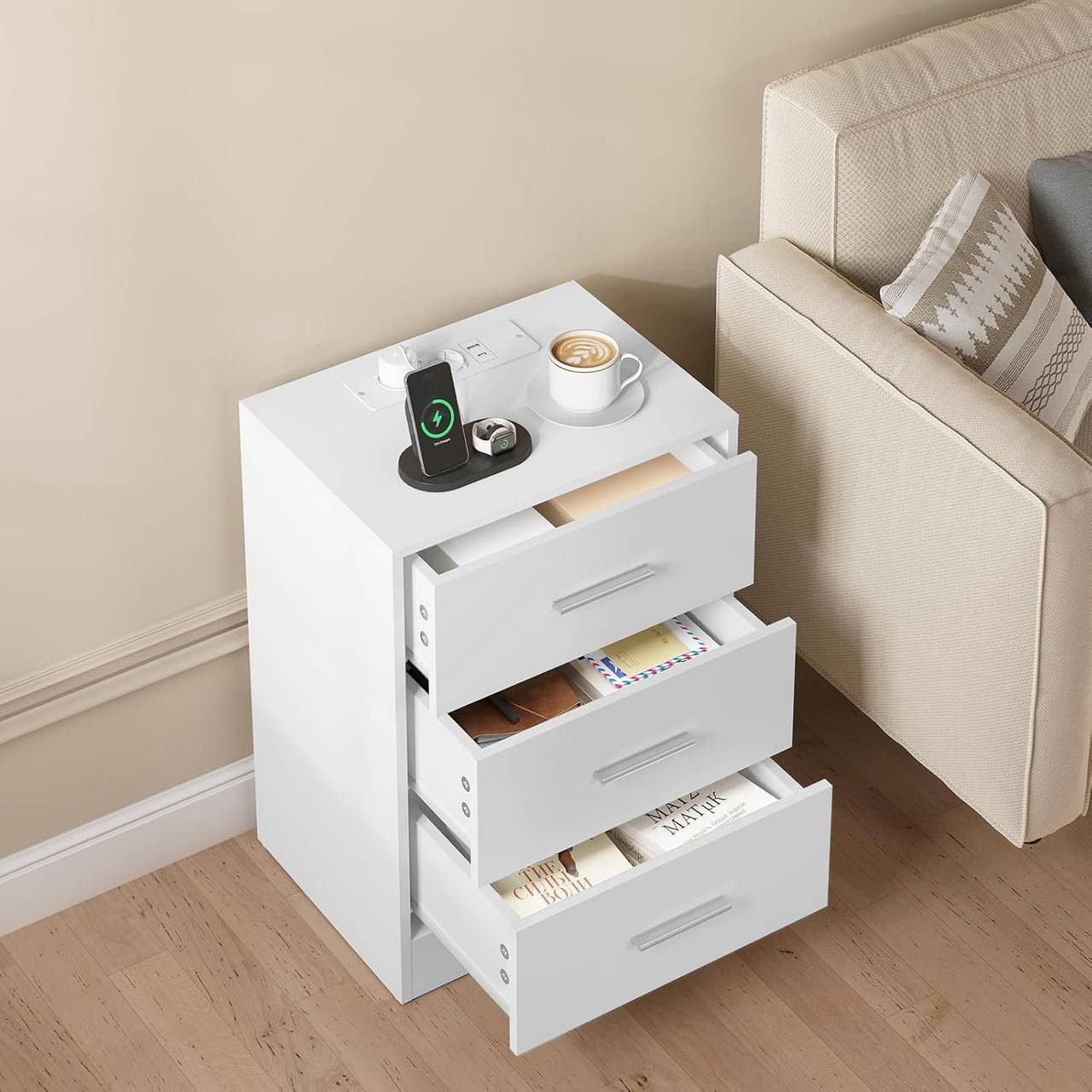 Woltu Nachttisch (1-St), mit Ladefunktion, Steckdose, 3 Schubladen, Modern – Bild 4 von 5