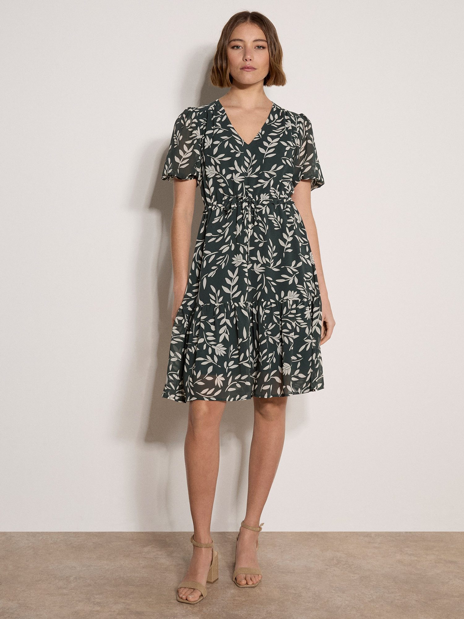 Minikleid Silhouette Leaf Mini-Kleid mit Kordelzug