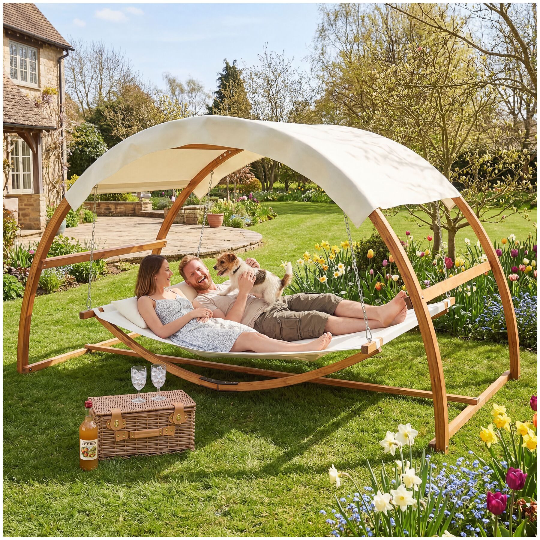 tectake Hängematte Schwebeliege, Belastbarkeit 250 kg, 328 x 160 x 171,5 cm, (Sitzhängeschaukel Locarno, in teak), Für 2 Personen, großes Sonnendach, 2 Kissen, waschbarer Textilenestoff