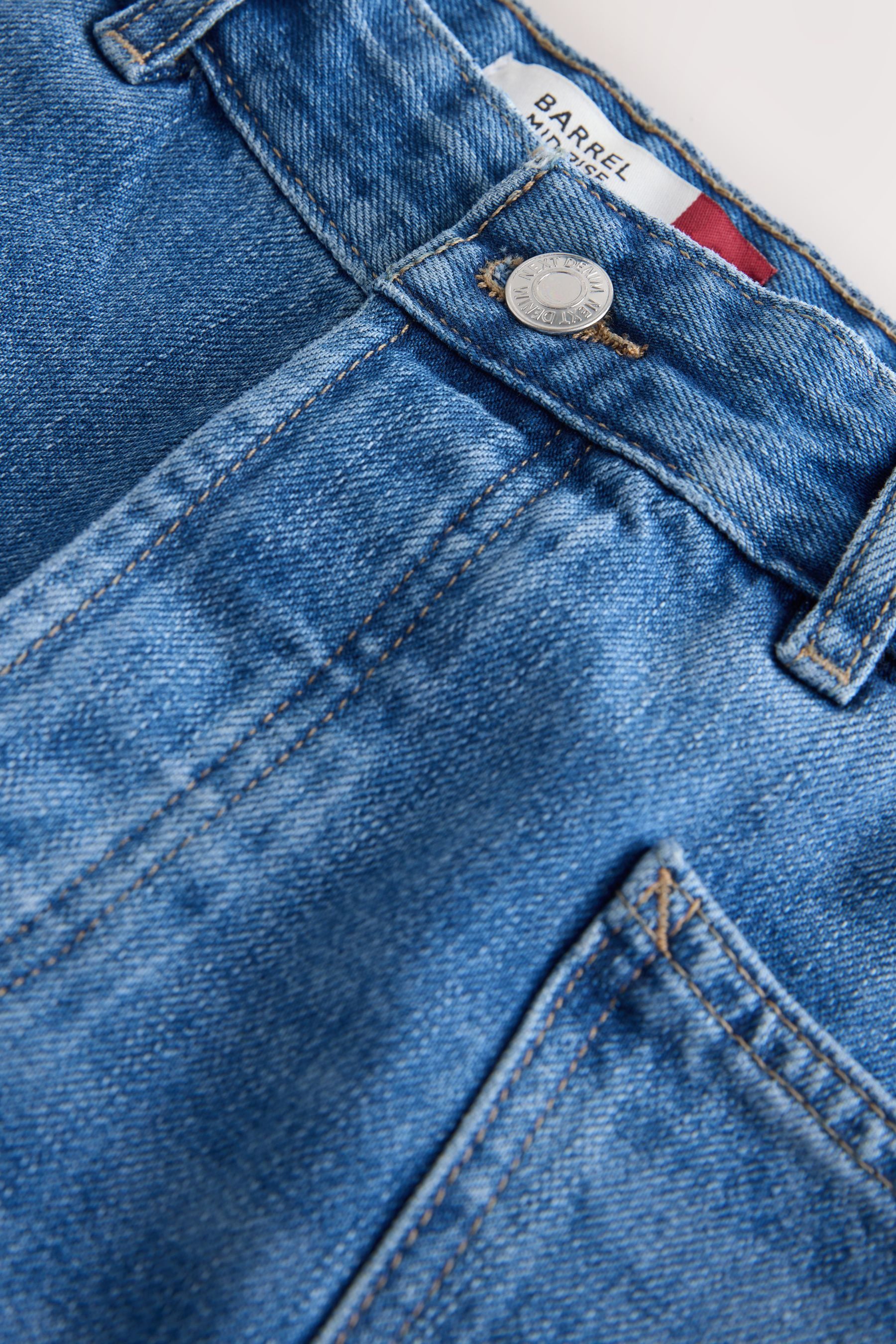 Next Weite Jeans Barrel-Jeans mit zwei Taschen (1-tlg)