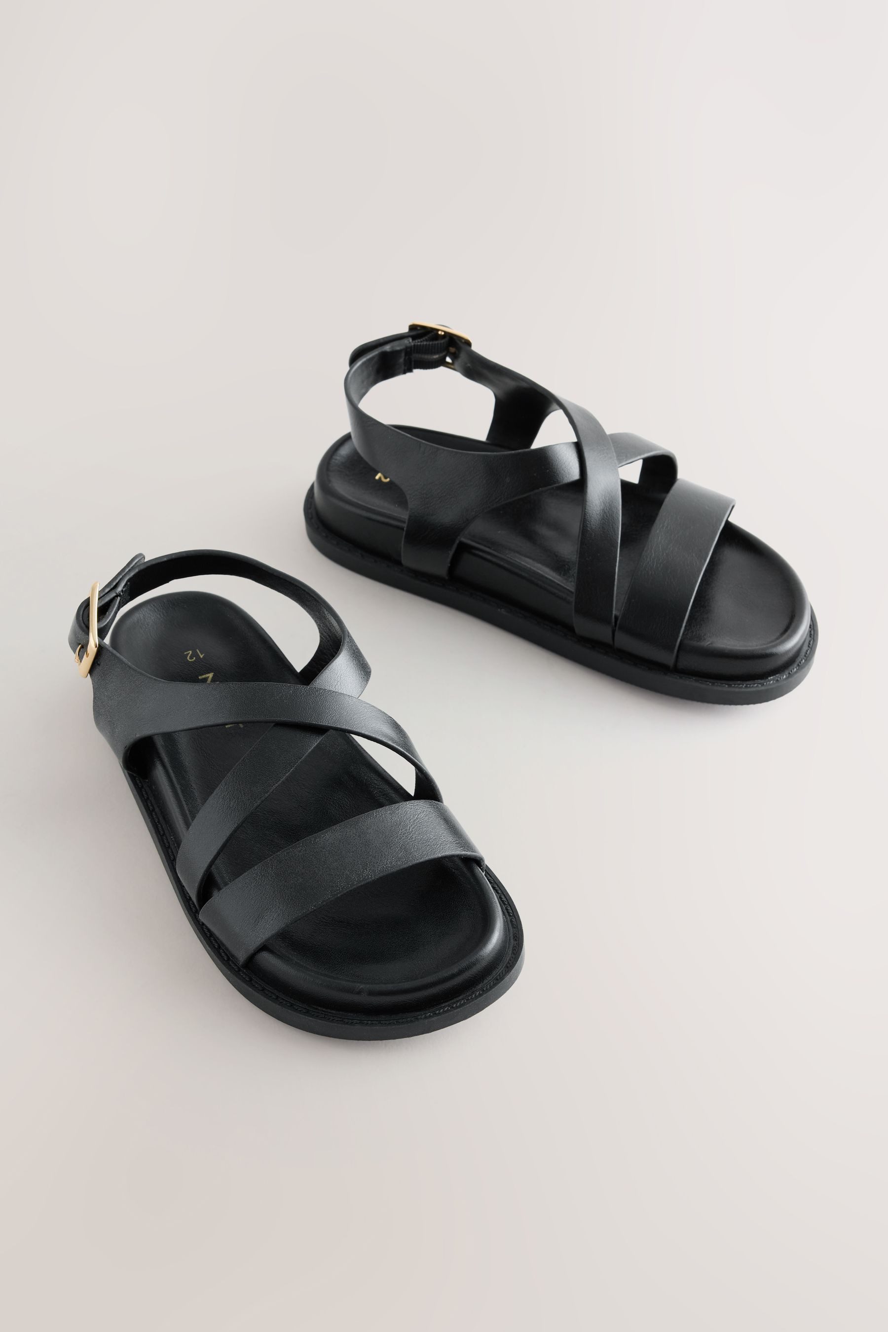 Next Sandalen mit Fußbett Sandale (1-tlg)