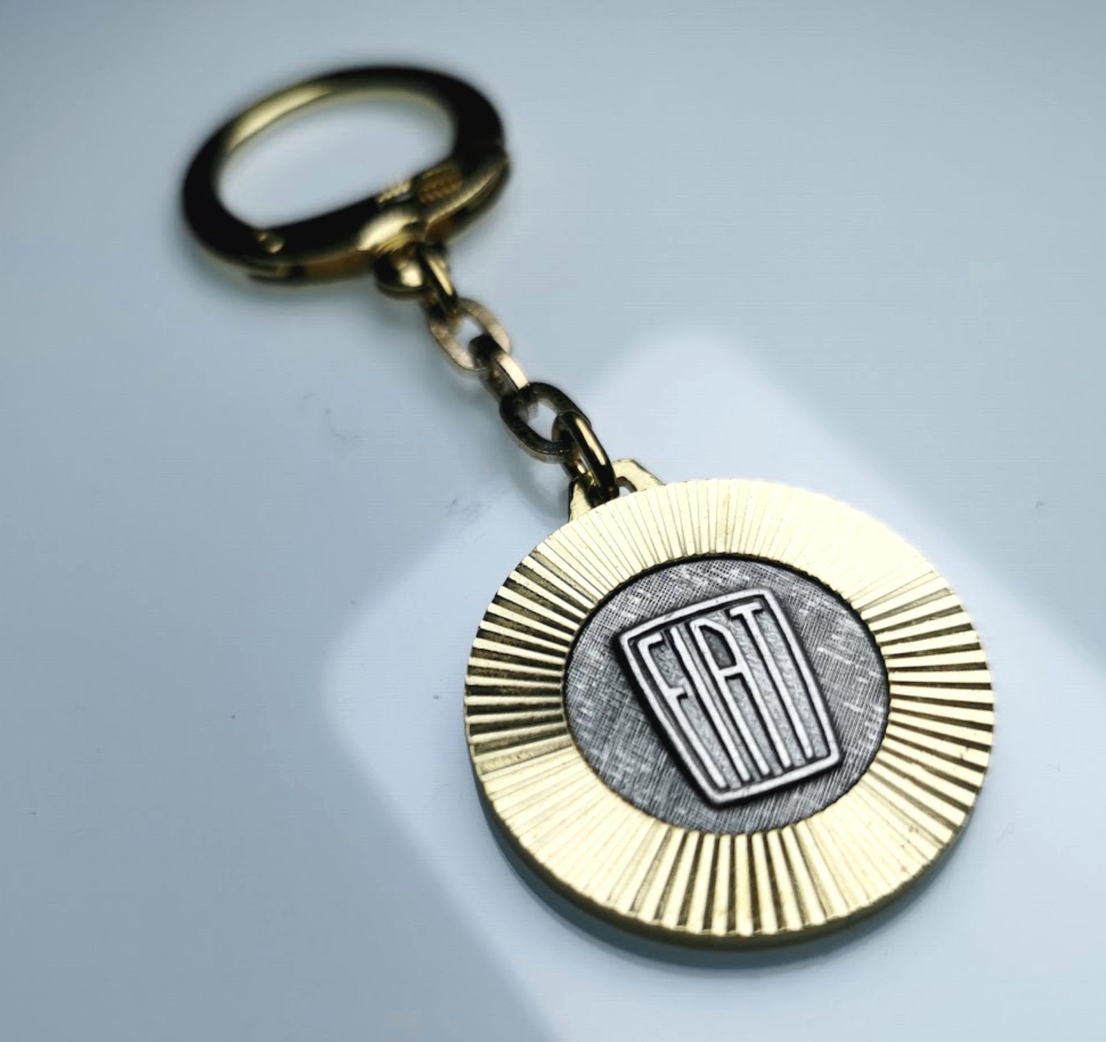 1954er Schlüssel Lüfterrad Autocomfort Hiistorischer Anhänger Diamantschliff Schlüsselanhänger HR Metall FIAT