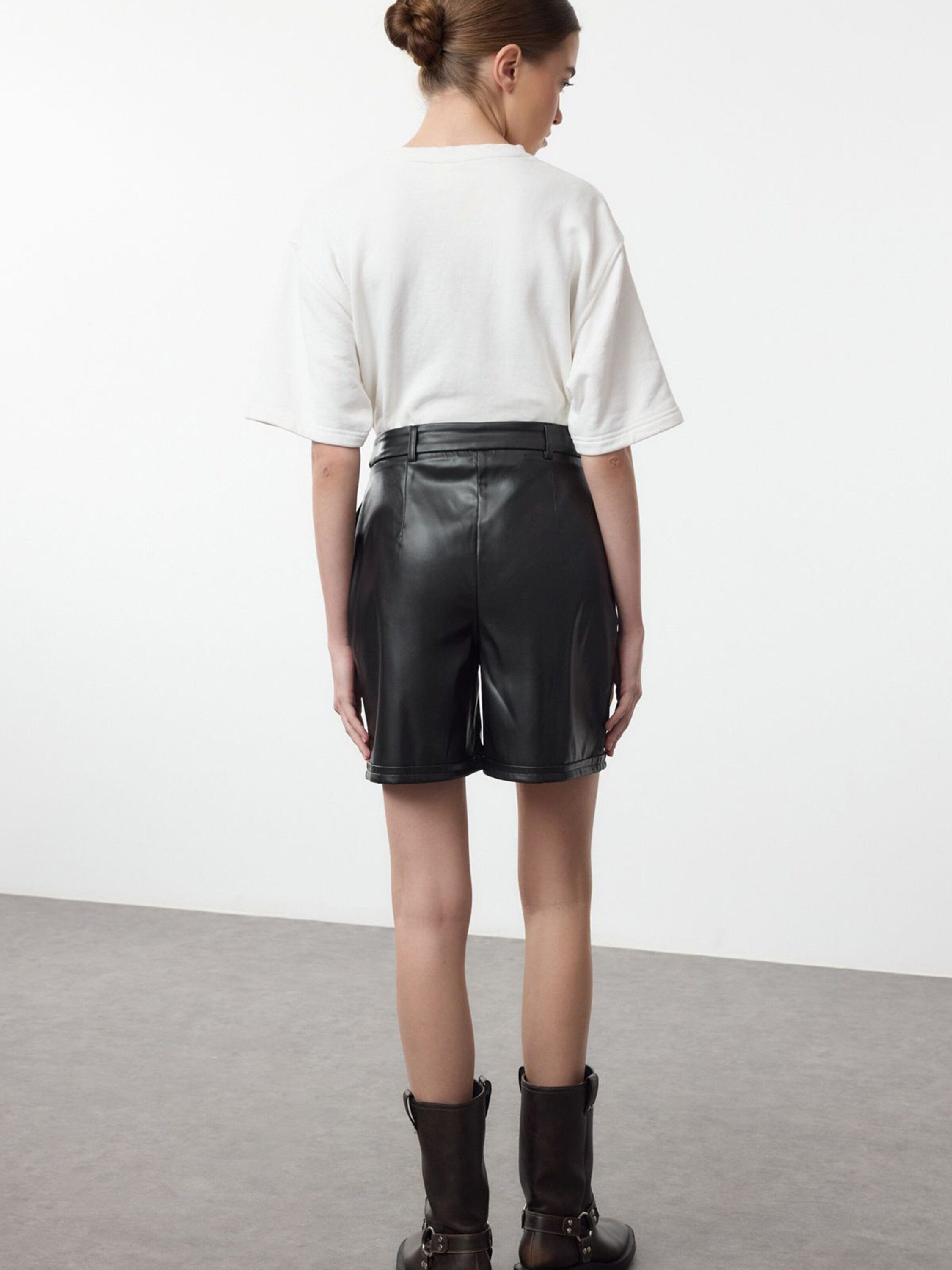 Trendyol Bundfaltenhose (1-tlg) Falten