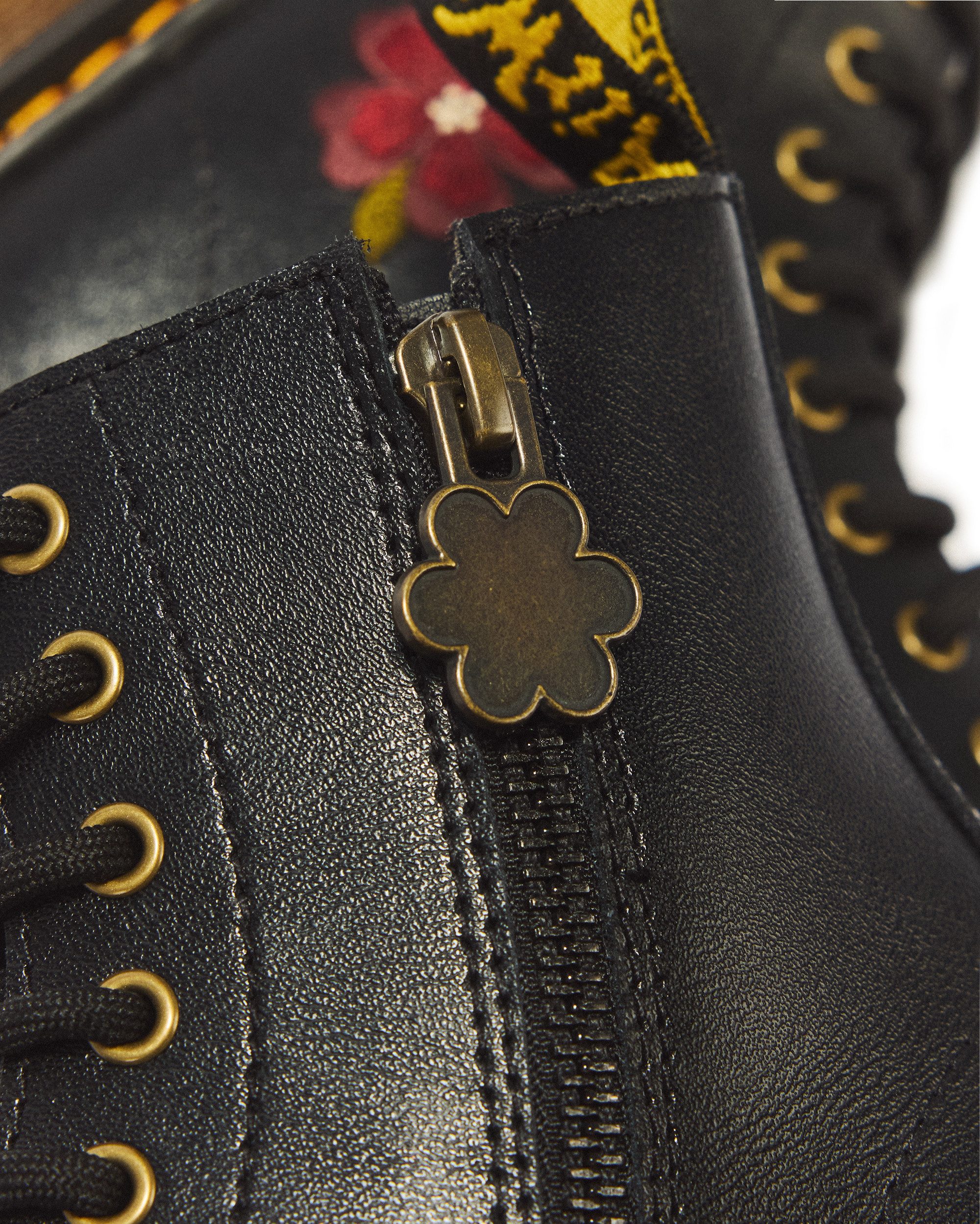 DR. MARTENS 1460 J black T Lamper Schnürboots Herbstboots, Mini&Me mit farbiger Blumenstickerei