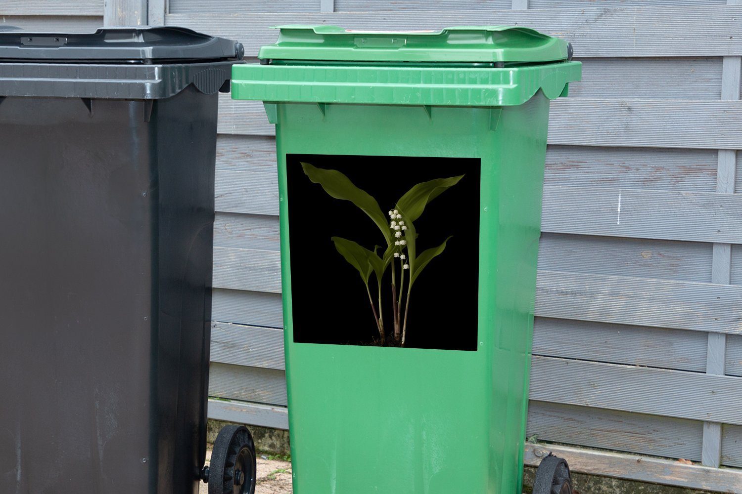 Mülleimer-aufkleber, Maiglöckchen Wandsticker schwarzem (1 Sticker, St), mit Blättern Mülltonne, Container, Abfalbehälter Hintergrund MuchoWow auf