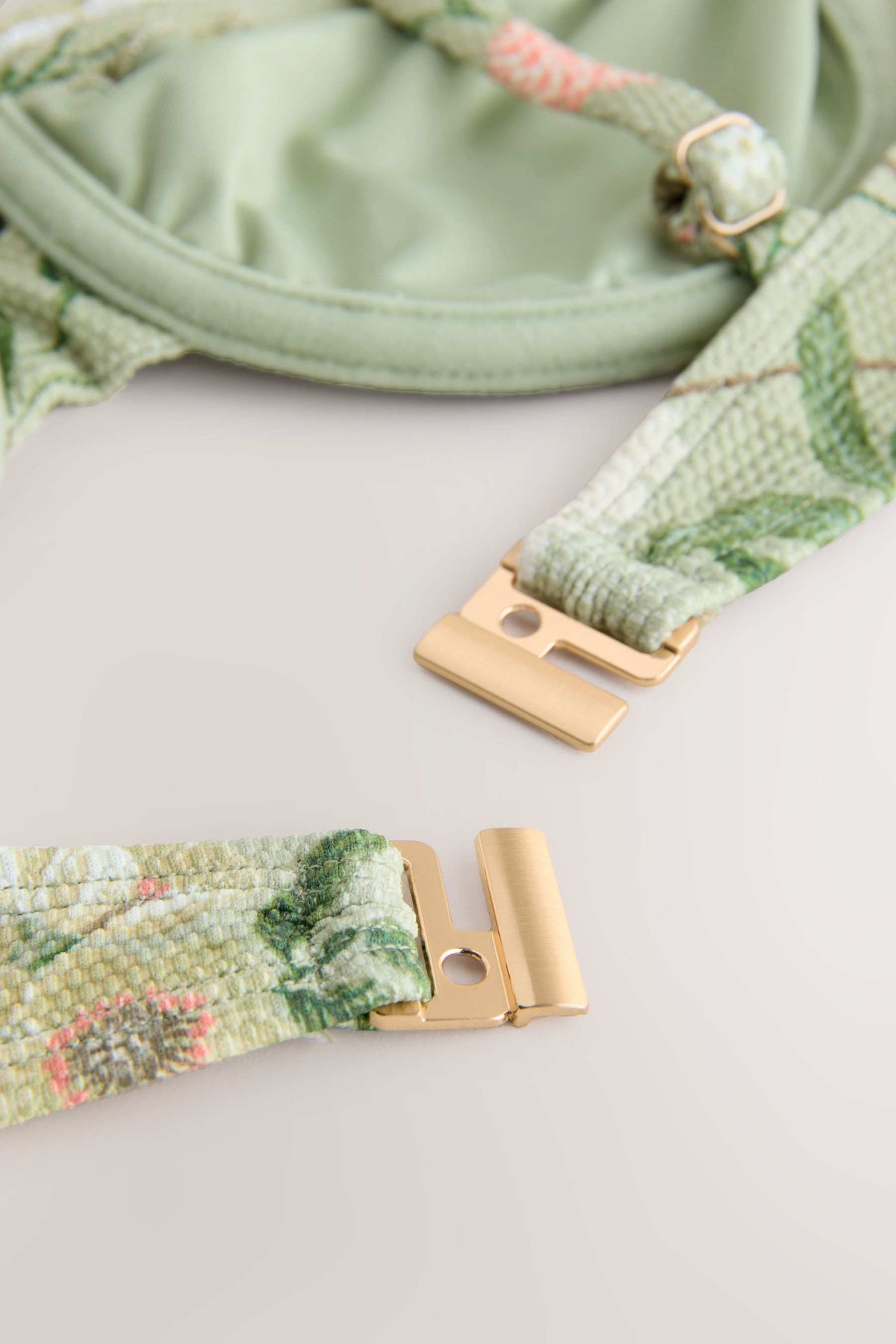 LAURA ASHLEY Bügel-Bikini-Top Laura Ashley Bikinioberteil mit Bügel (1-St)
