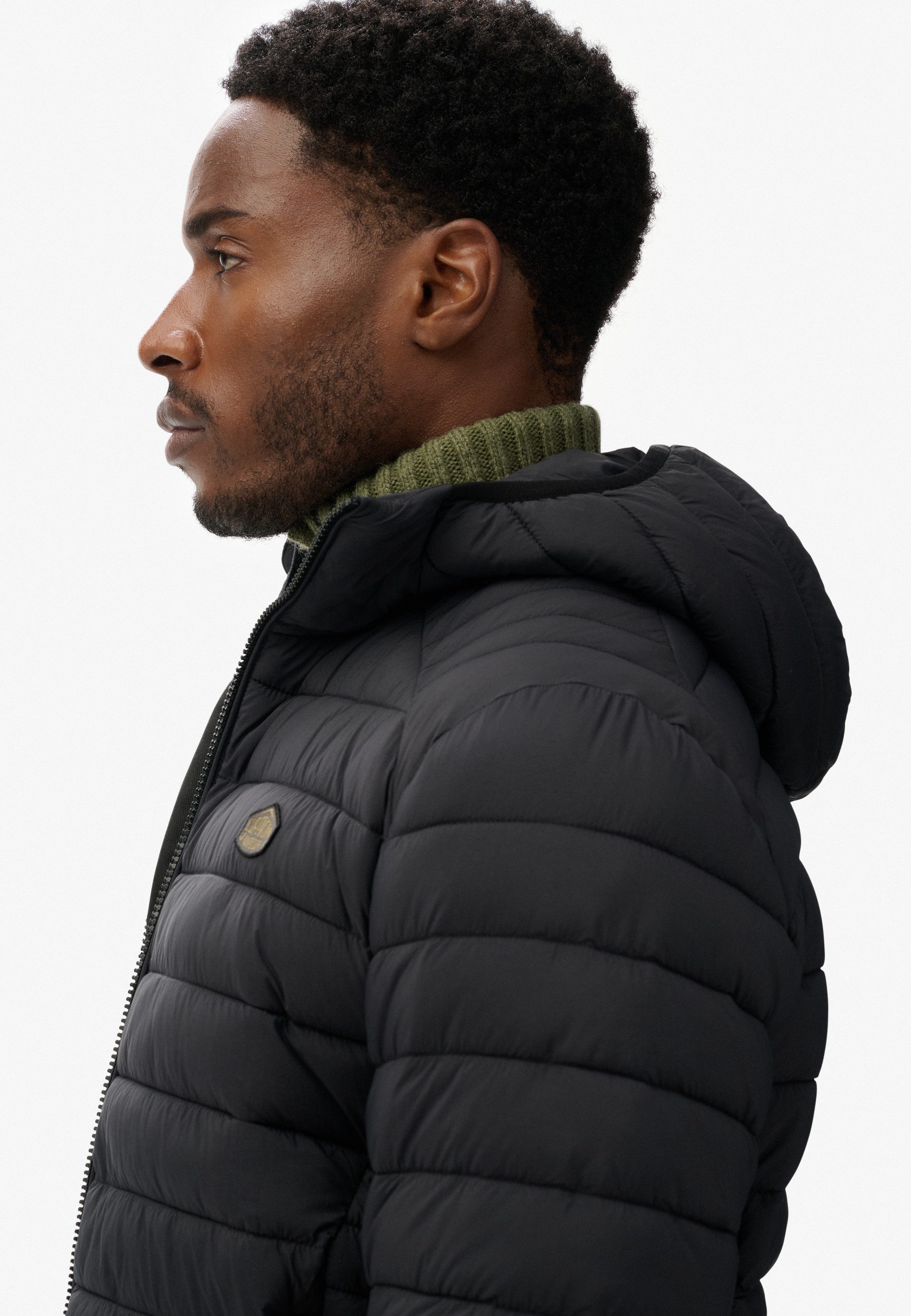 Superdry Steppjacke Hooded Fuji Lite Jacket slim fit Form, mit Kapuze – Bild 5 von 5
