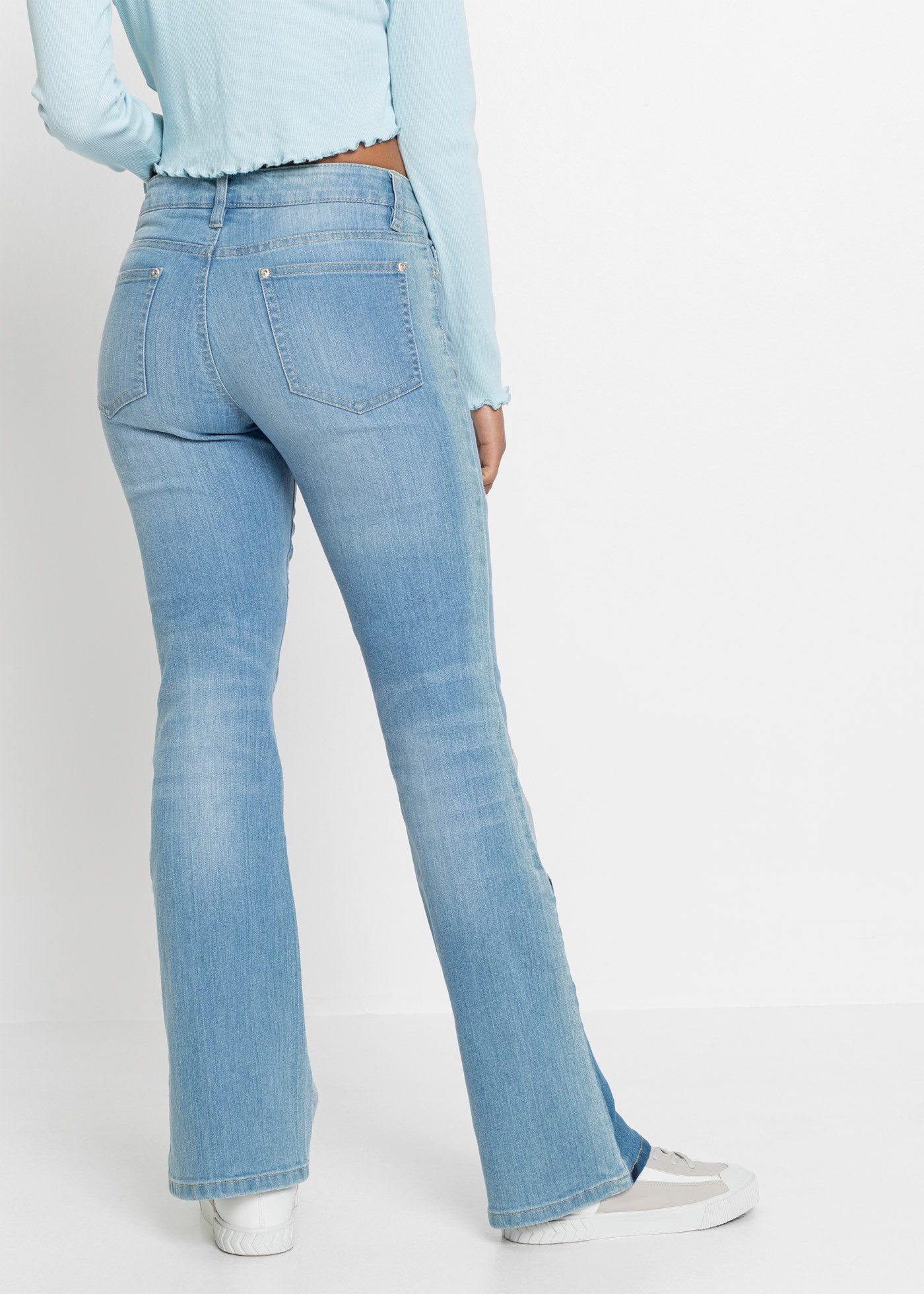 bonprix Schlagjeans Regular Fit, Mid Waist, mit Elasthan-Anteil