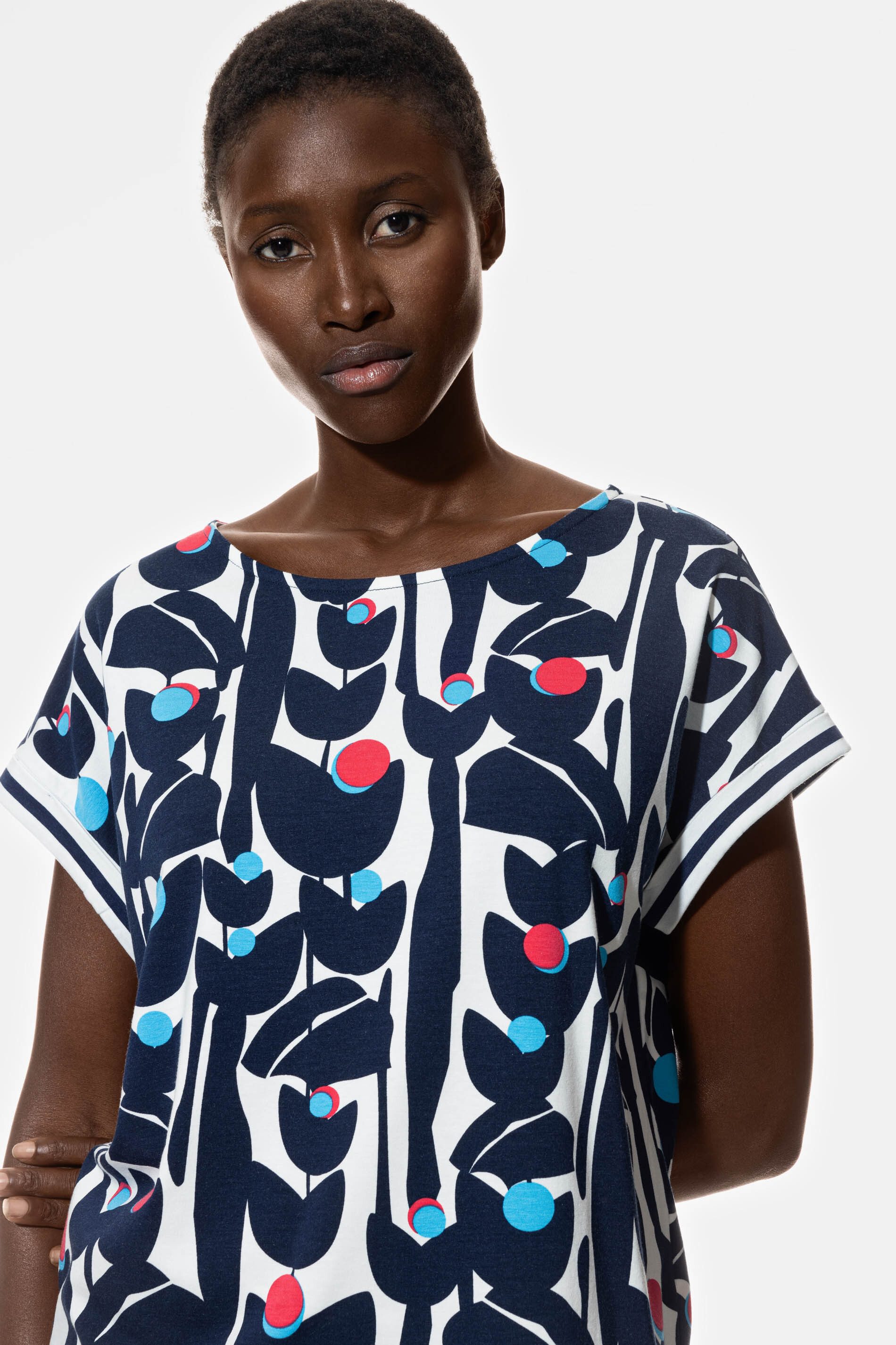 Mey Pyjamaoberteil Mey Damen T-Shirt Serie Flower Jungle (1-tlg)