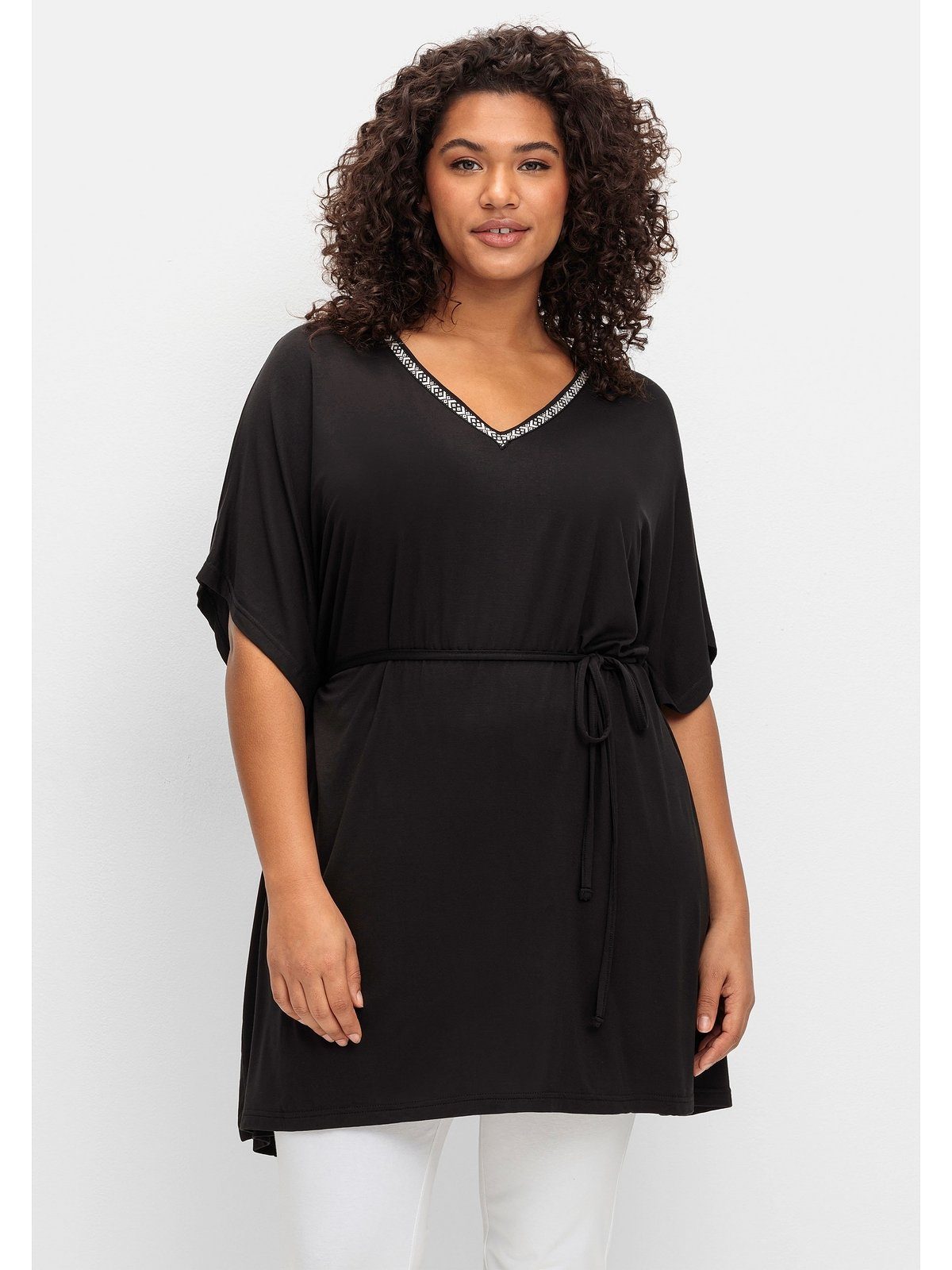 Sheego Zipfelshirt Große Größen mit Taillen-Bindeband
