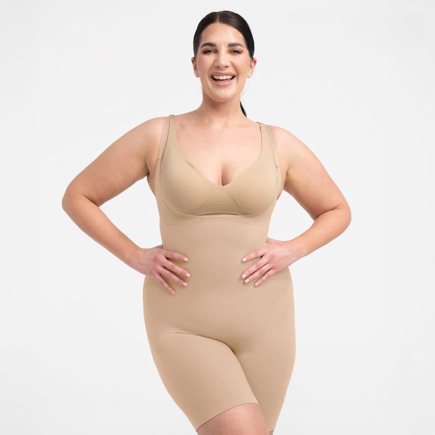 Creamy Fabrics Miederbody Bodysuit Sculpting Shapewear mit offener Brust-Beige-S (1-tlg) Figurformend