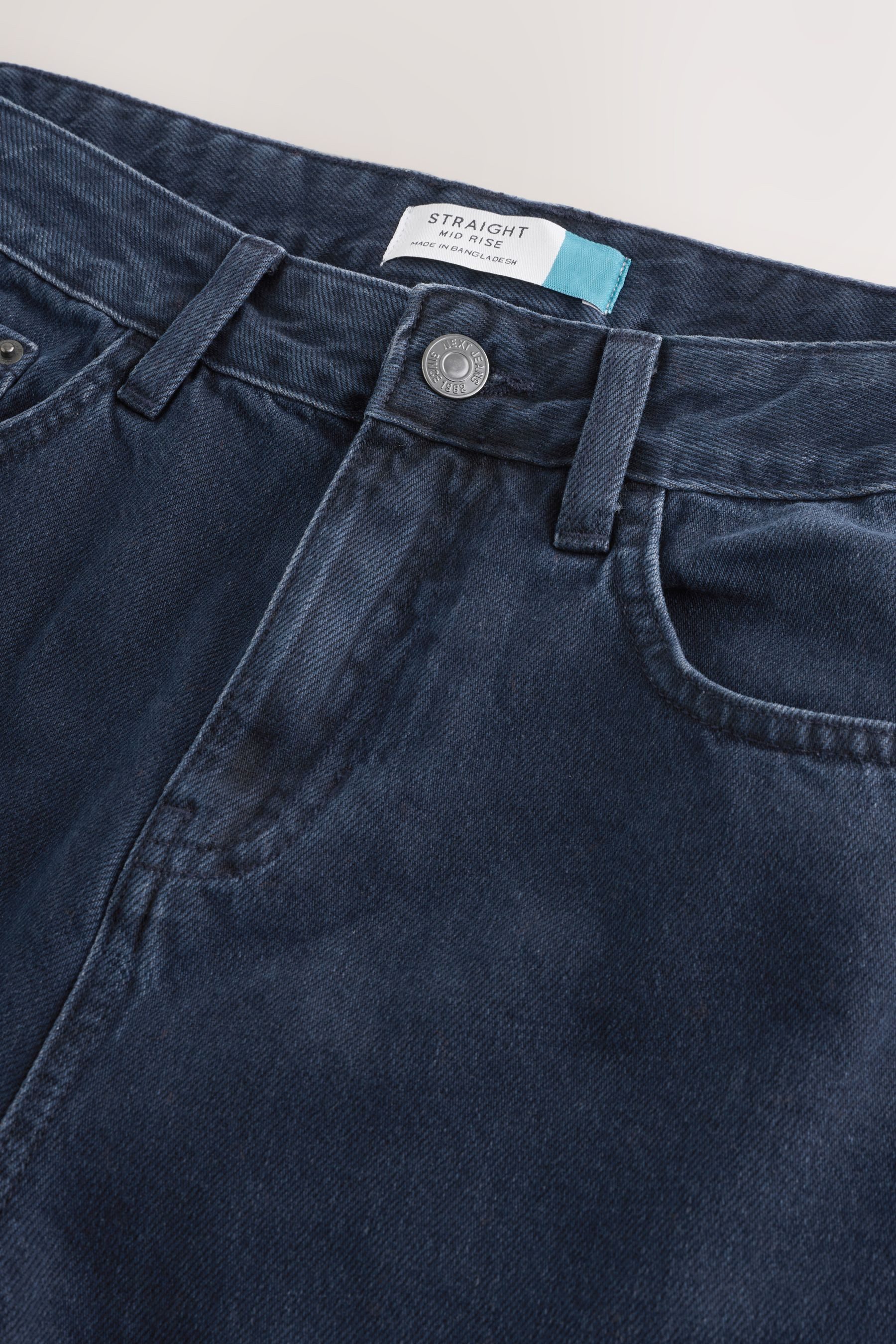 Next Straight-Jeans Jeans mit geradem Bein 100 % Baumwolle (1-tlg)