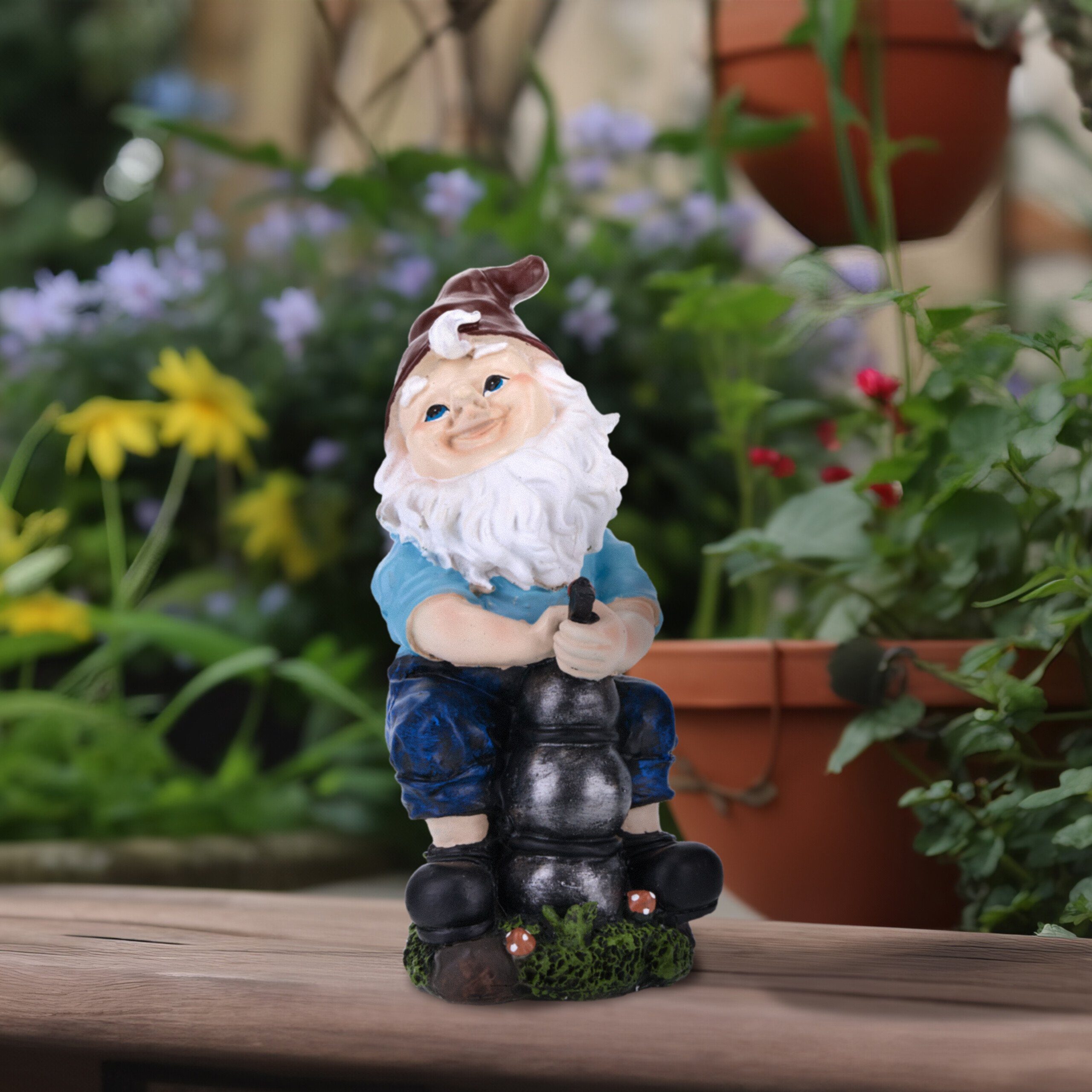 relaxdays Gartenzwerg mit Wasserpumpe günstig online kaufen