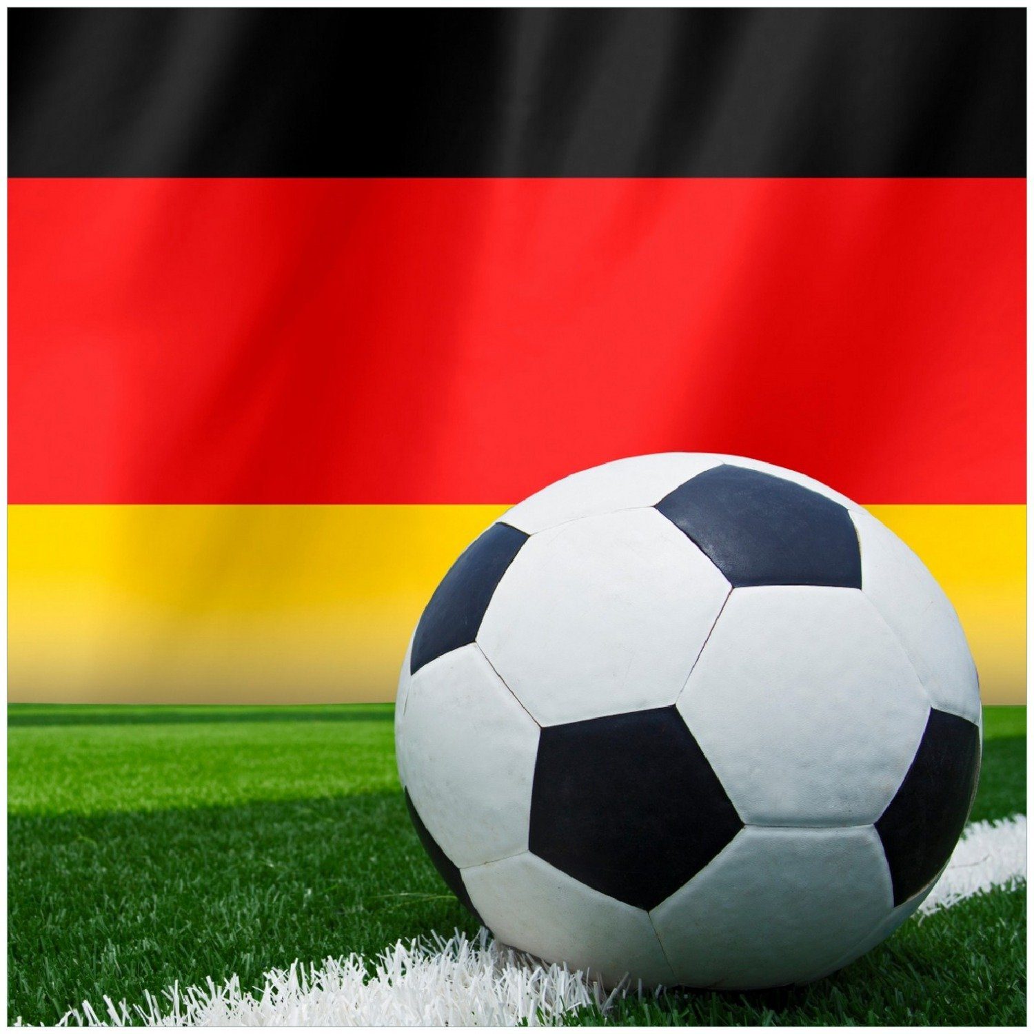 Wallario Memoboard Fußball vor einer Deutschlandflagge