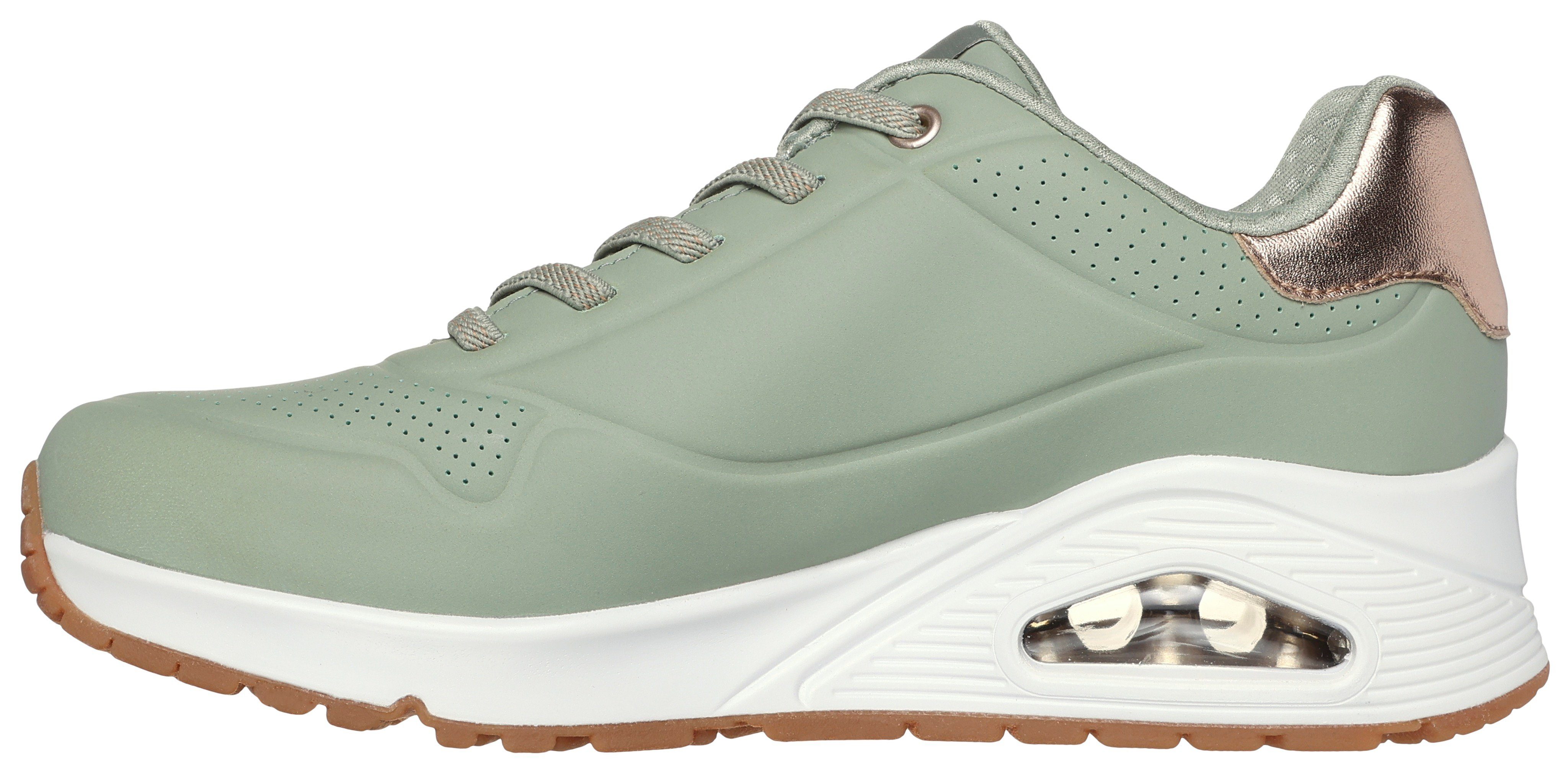Skechers UNO SHIMMER AWAY Slip-On Sneaker Slipper, Freizeitschuh, Plateausneaker mit modischem Keilabsatz – Bild 4 von 5