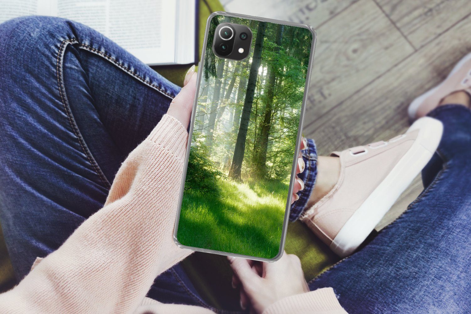 MuchoWow Handyhülle für Xiaomi Mi 11 Lite Natur - Bäume - Wald - Grün - Sonne - Gras - Pfl, Phone Case, Silikon, Schutzhülle Dünn