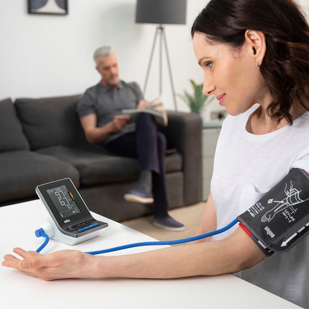 Braun Oberarm-Blutdruckmessgerät ExactFit™ 3 - BUA6150, Mit zwei Manschettengrößen für Genauigkeit und Komfort – Bild 5 von 5
