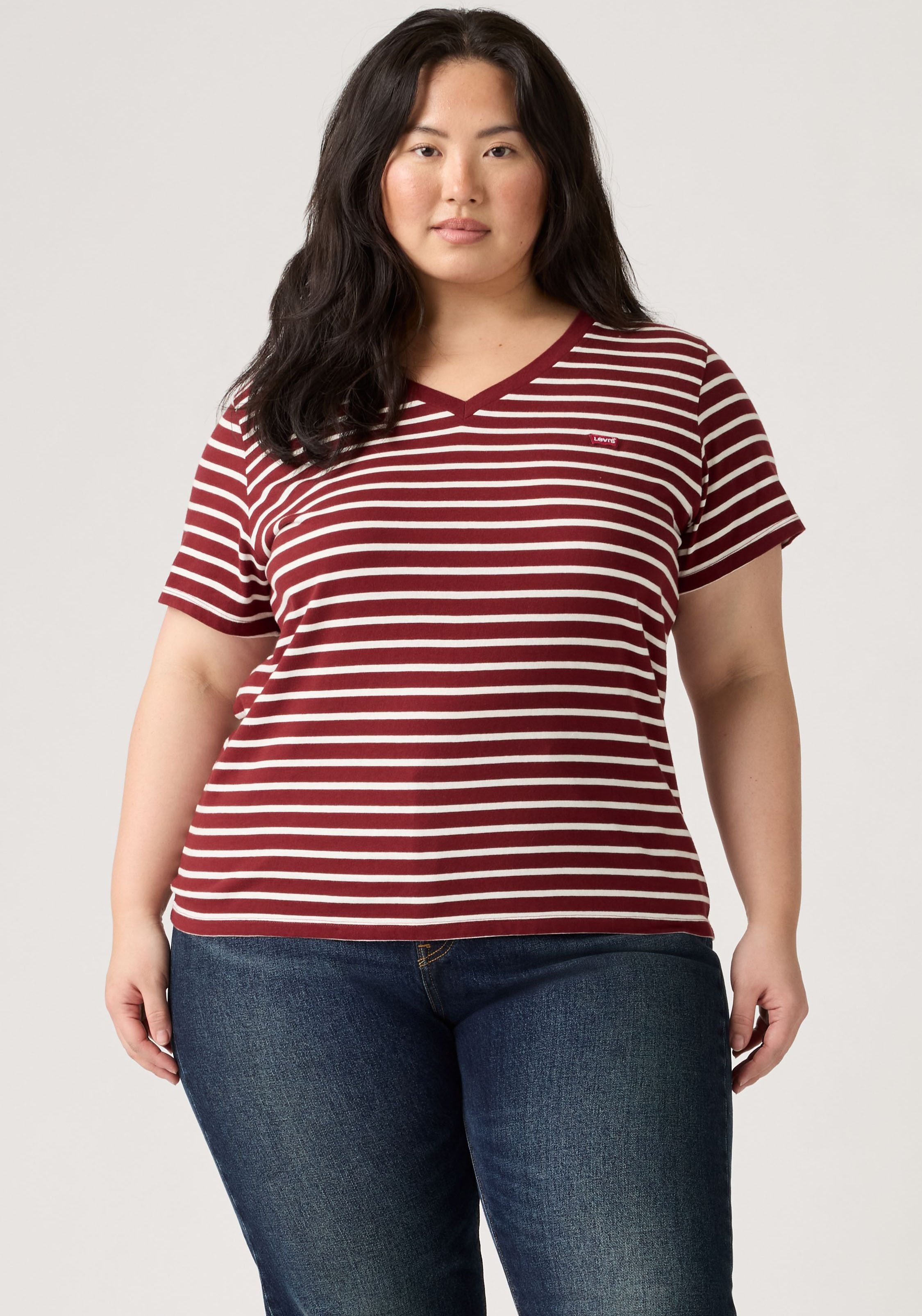 Levi's® Plus Kurzarmshirt V NECK TEE Gerade geschnittene Passform