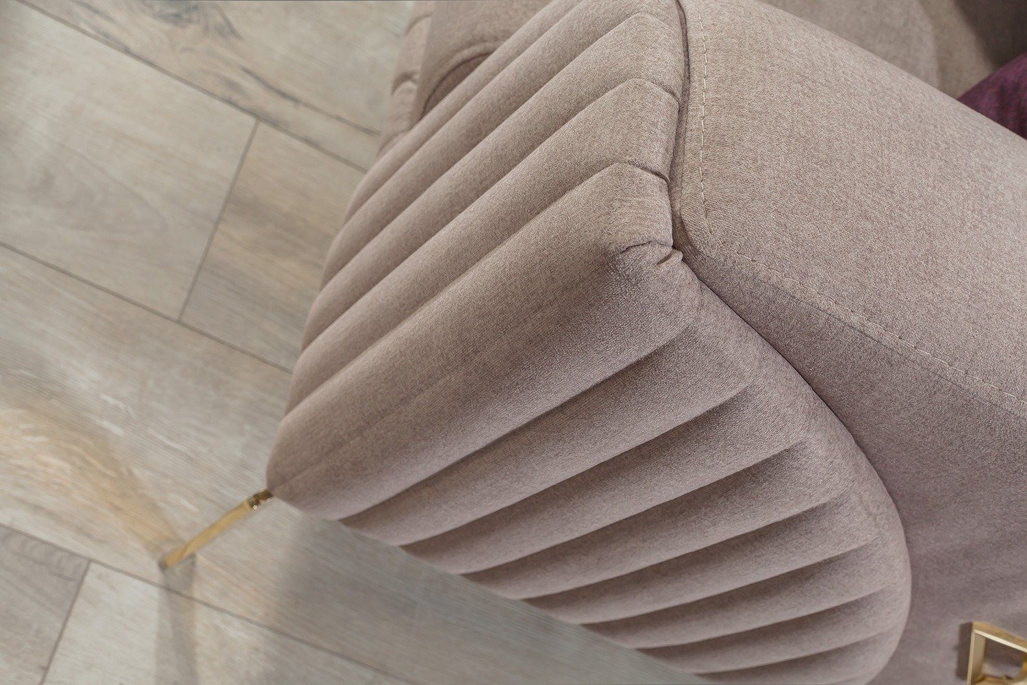 Elfenbein Luxus-Microfaser in Made Leaf, 2-Sitzer, (100% Turkey, Polyester) Villa 1 Quality Stk. Möbel Sofa