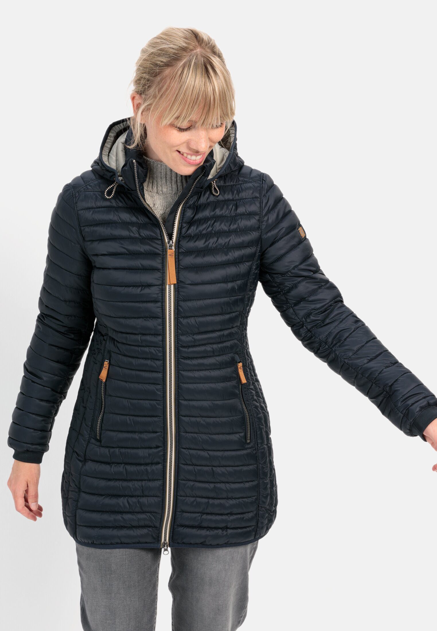 camel active Steppjacke aus recyceltem Polyamid Langarm Kapuze Markenlogo