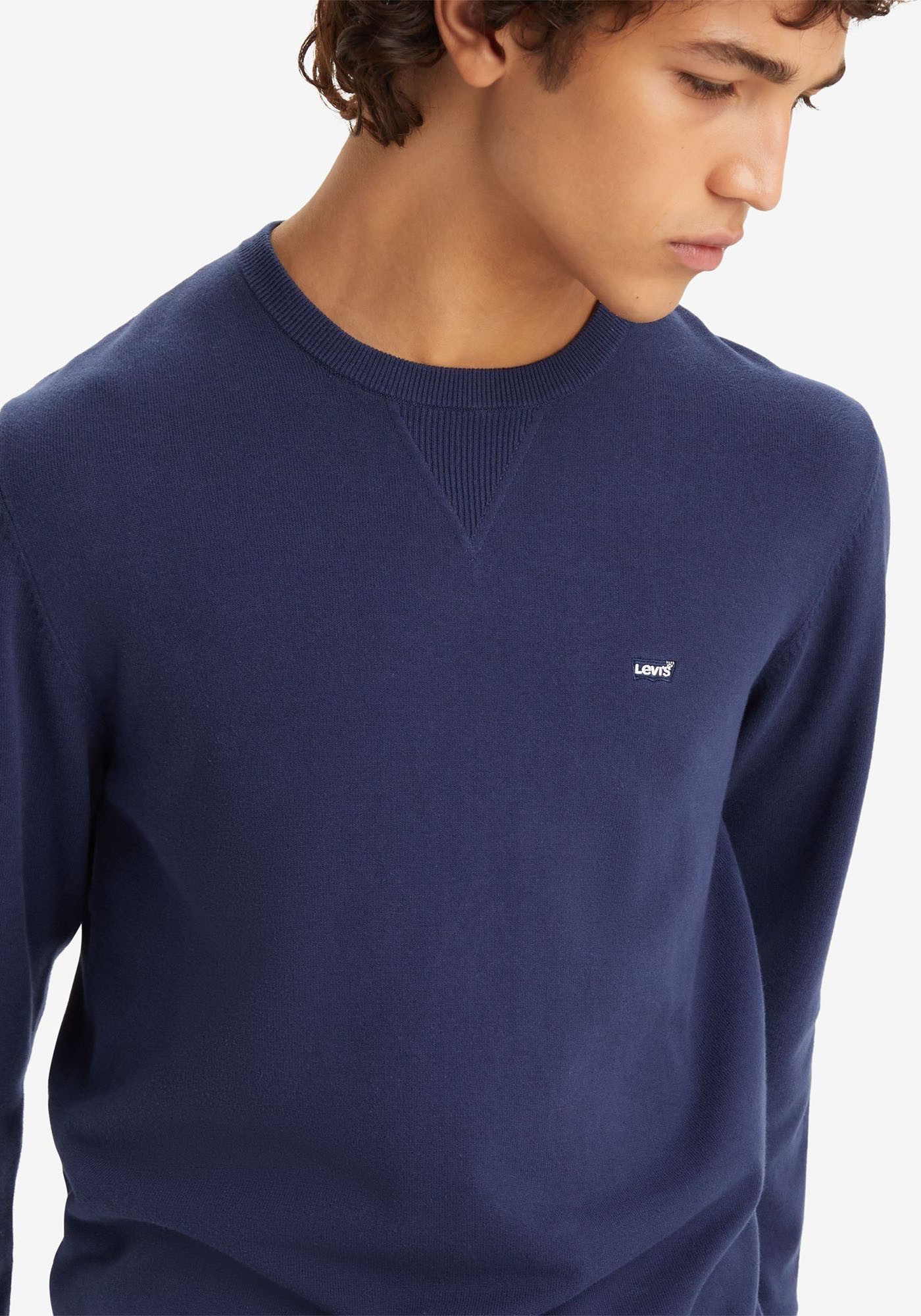 Levi's® Rundhalspullover LIGHTWEIGHT HM SWEATER Feingerippte Abschlüsse